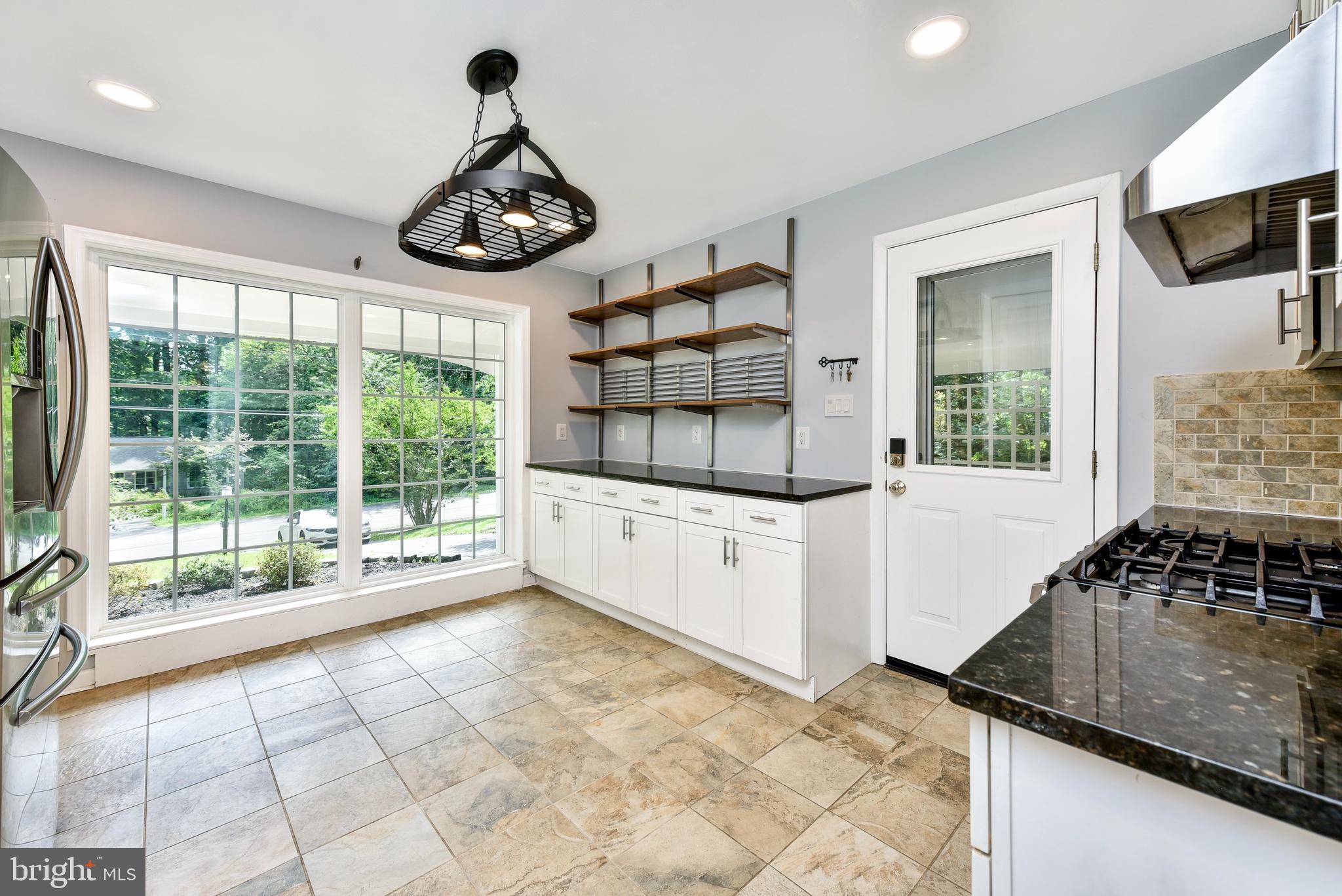 TALL OAKS - Residential Lease