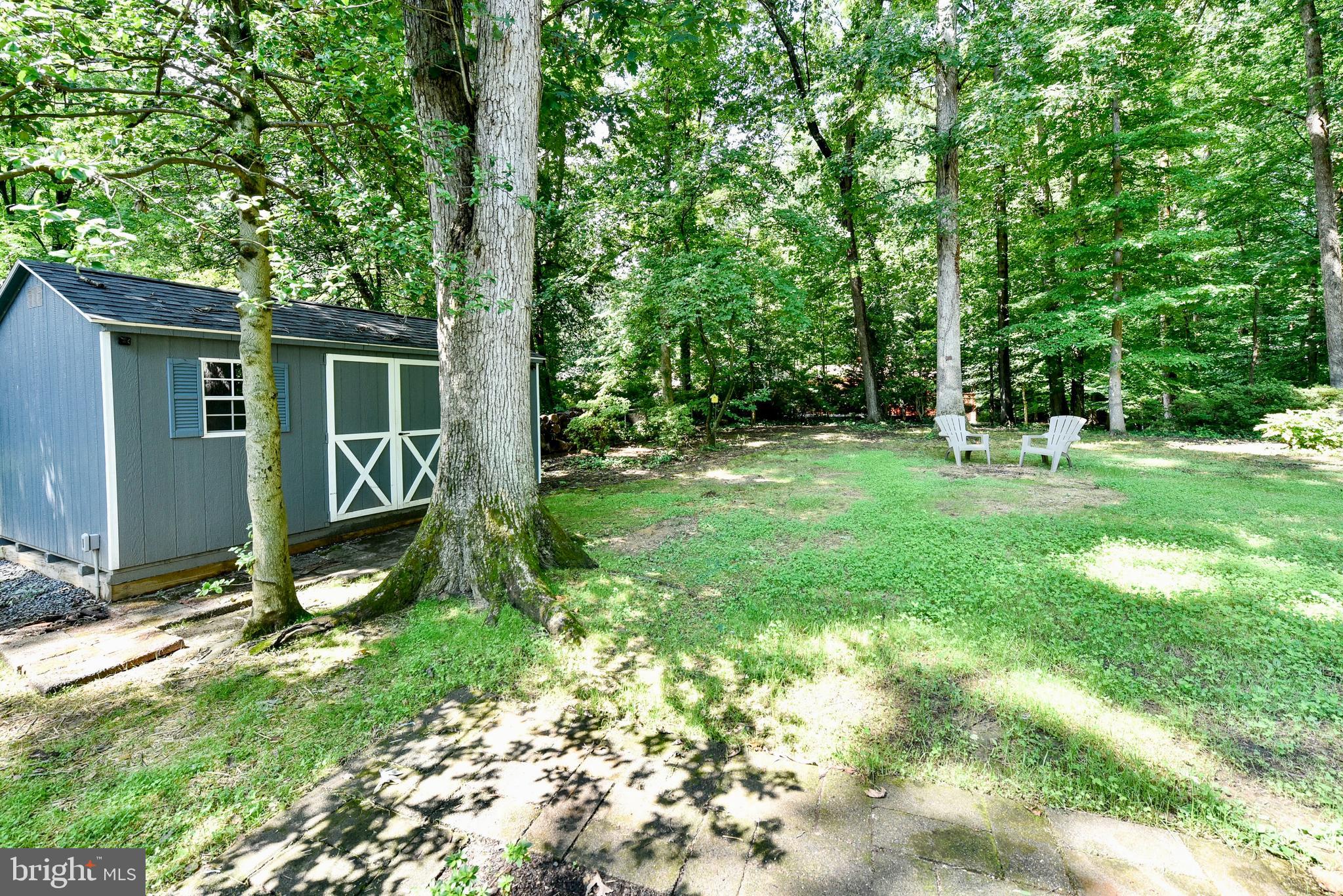 TALL OAKS - Residential Lease