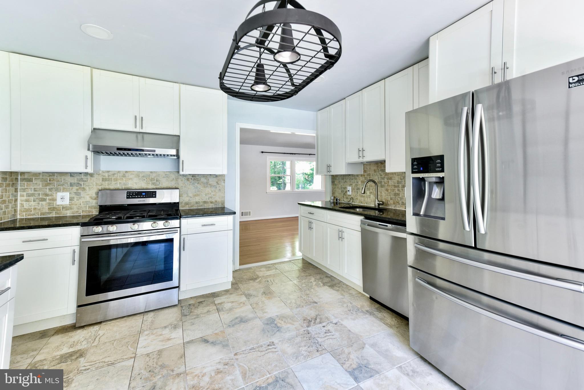 TALL OAKS - Residential Lease