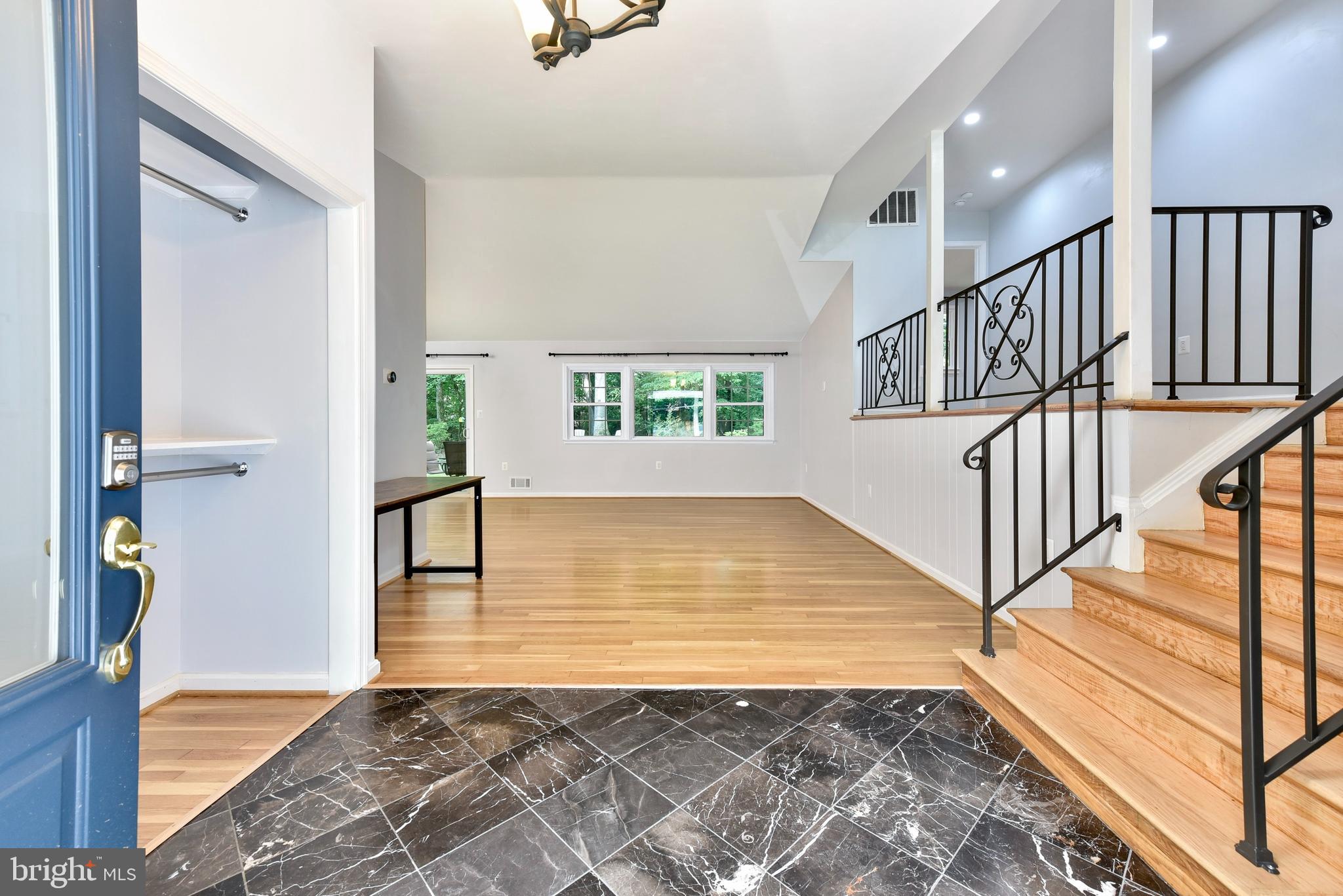 TALL OAKS - Residential Lease