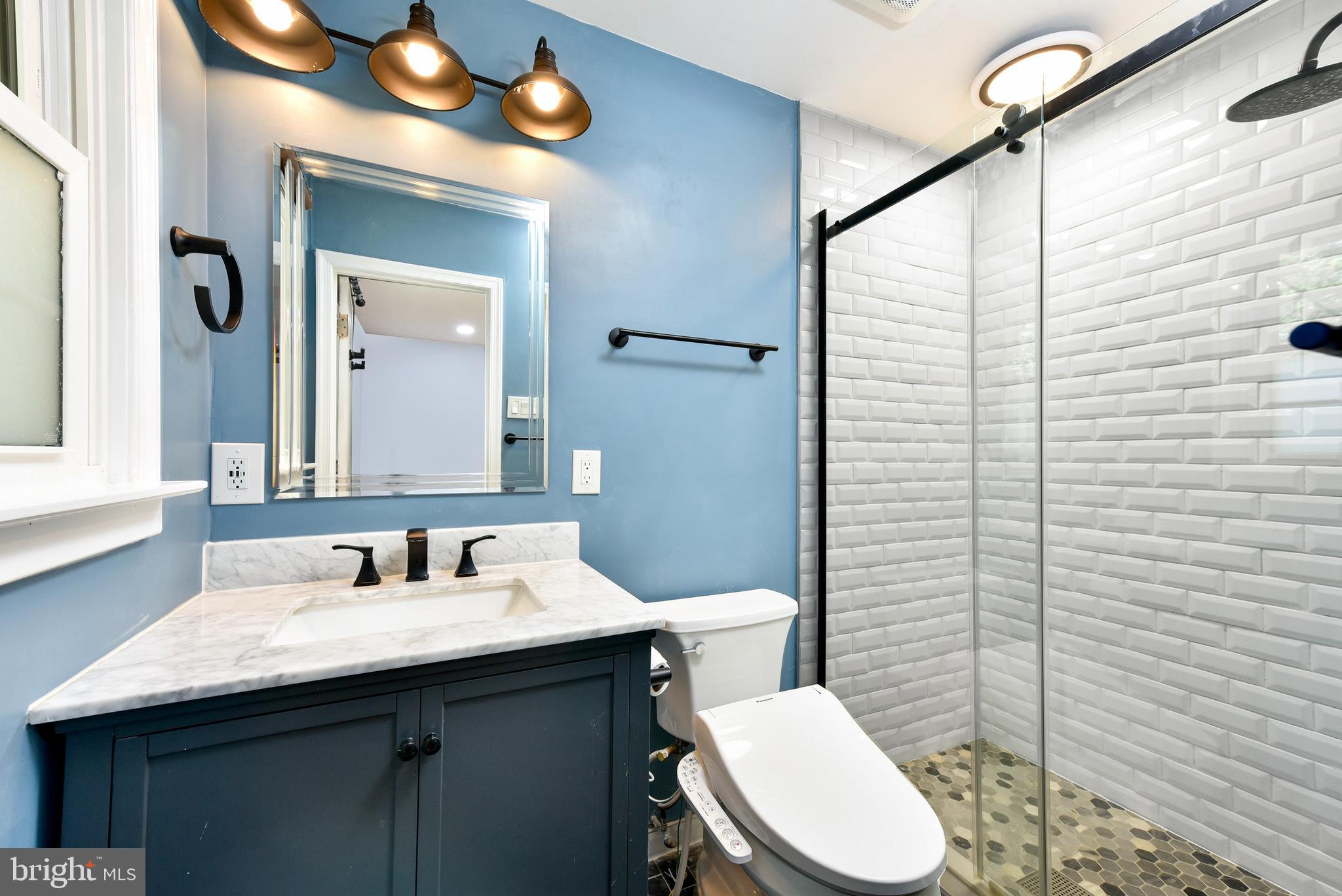 TALL OAKS - Residential Lease