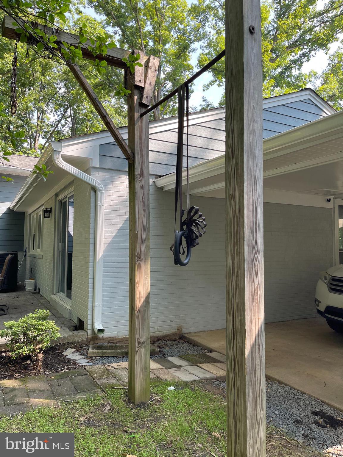 TALL OAKS - Residential Lease