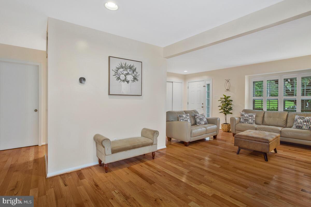 VILLAGE OF HICKORY RIDGE - Residential Lease