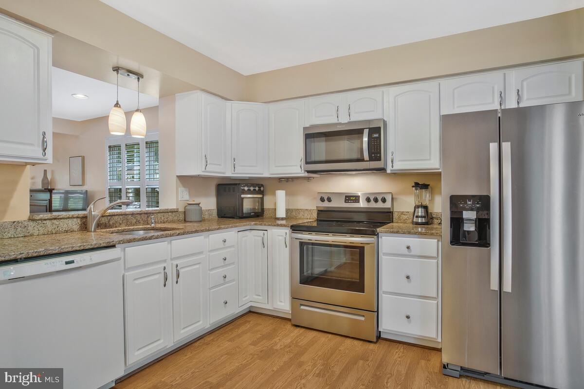 VILLAGE OF HICKORY RIDGE - Residential Lease