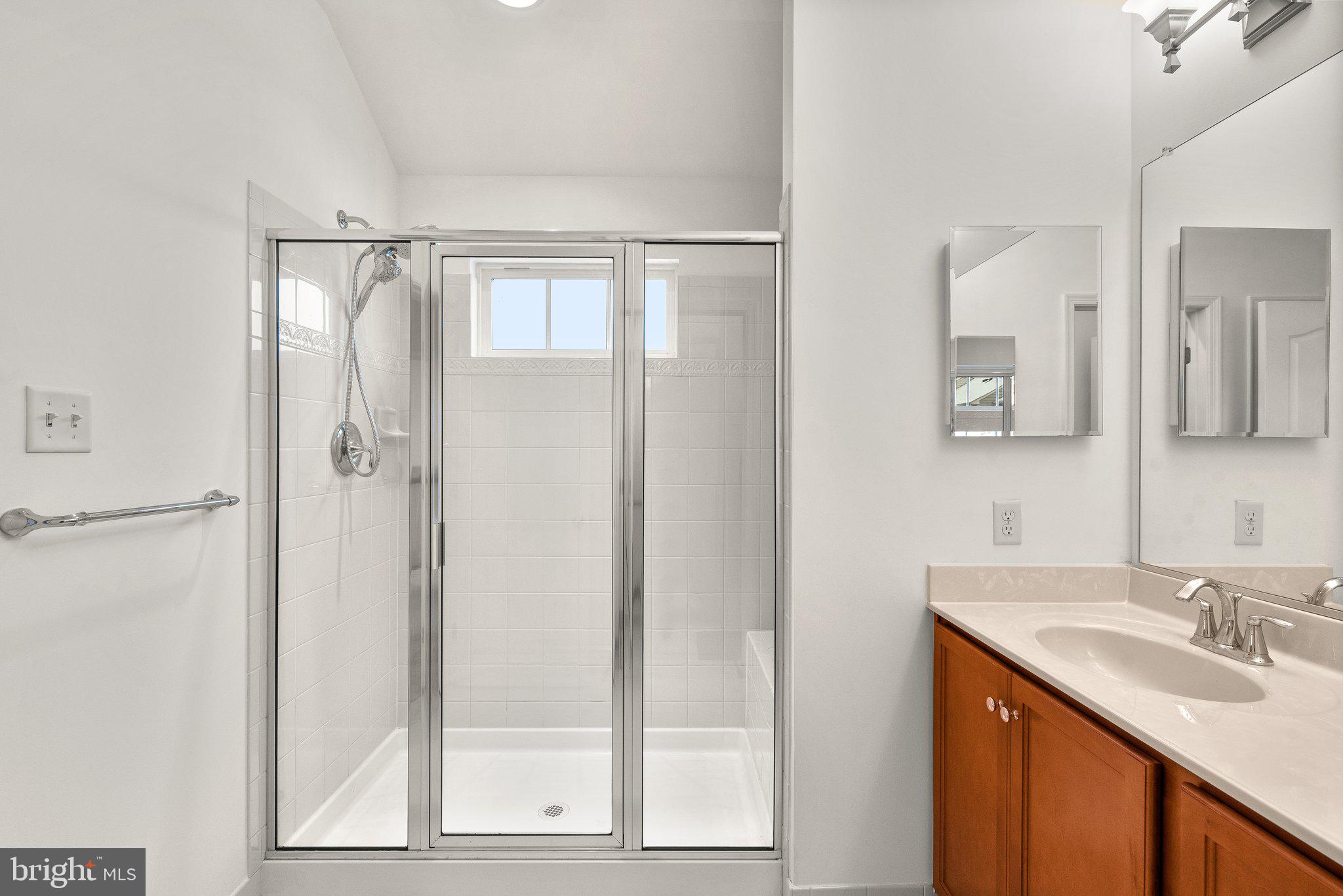 EMERSON - Residential