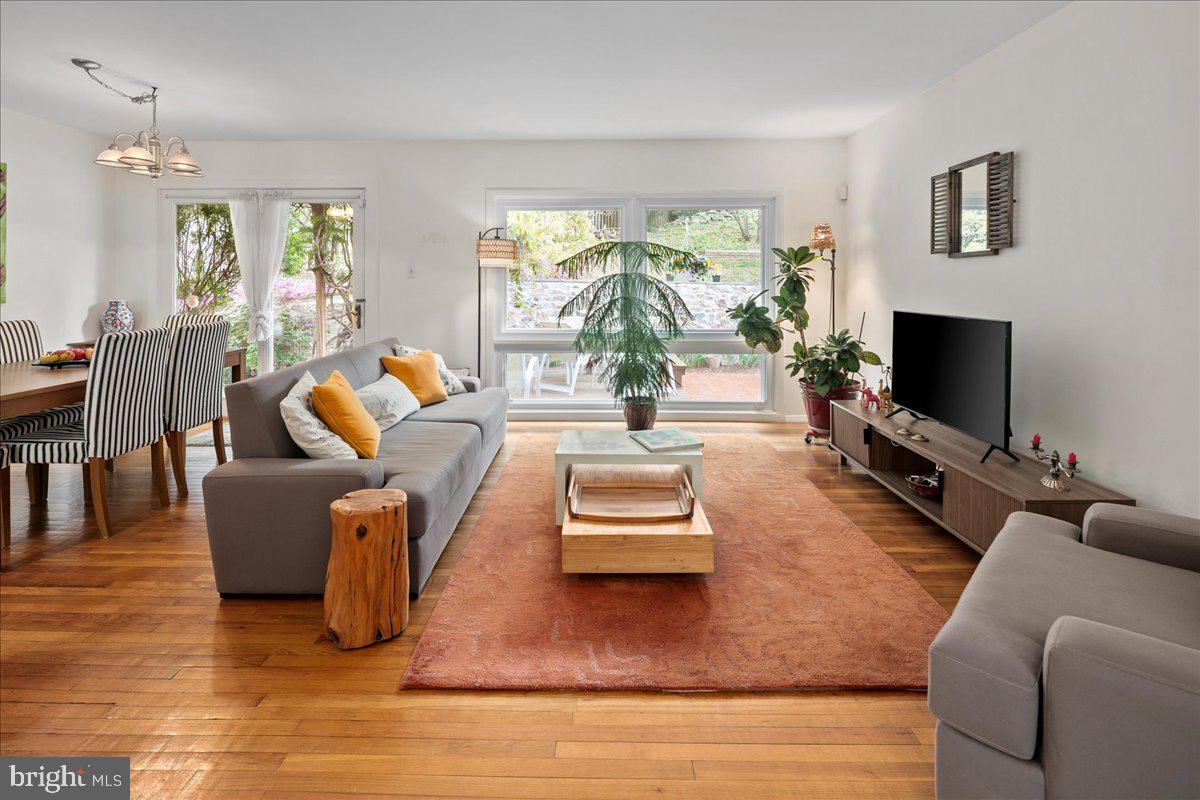 HUNGERFORD - Residential