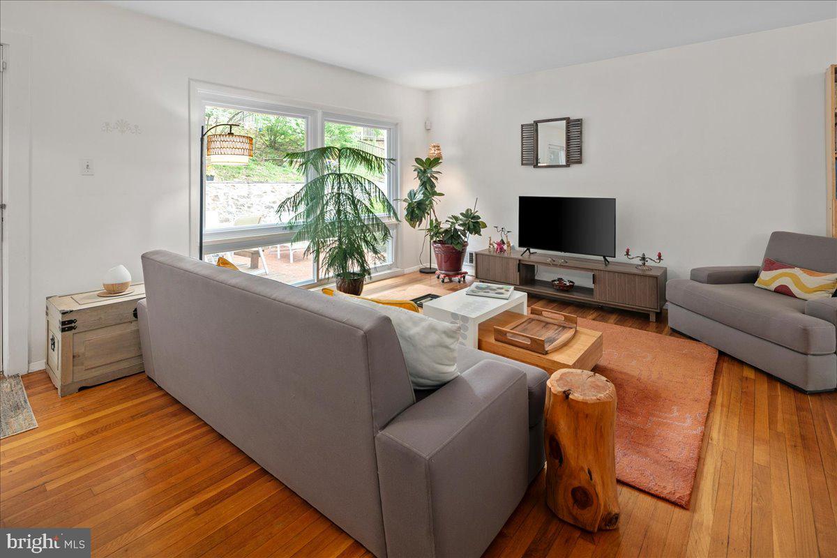 HUNGERFORD - Residential