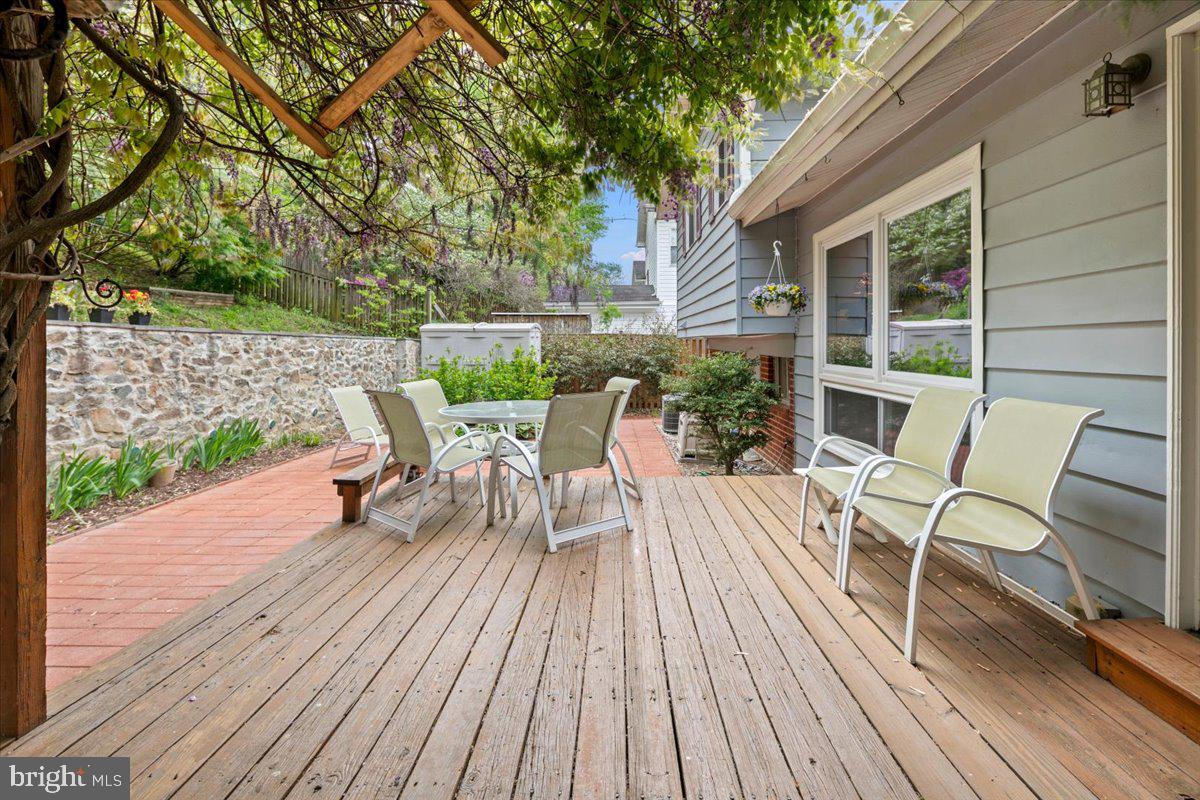 HUNGERFORD - Residential