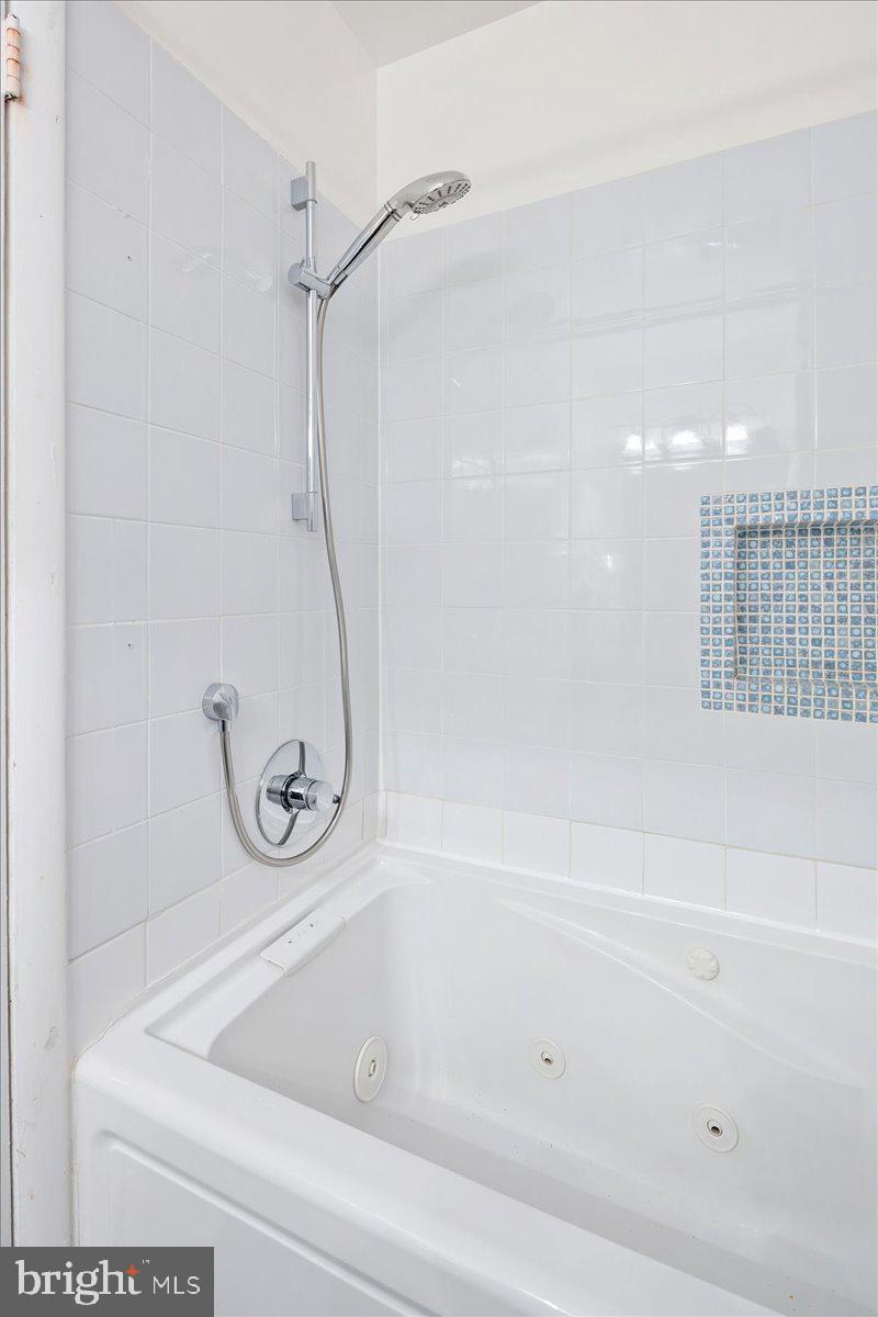 HUNGERFORD - Residential