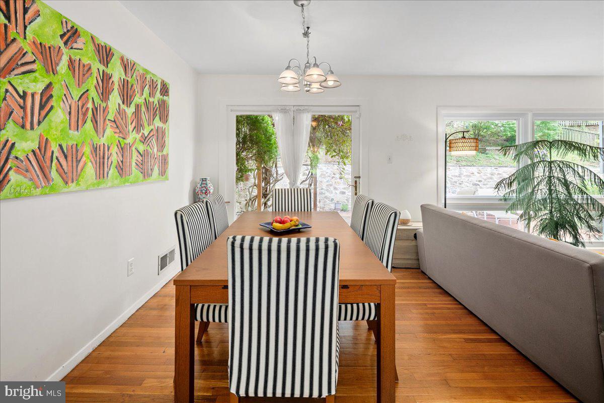 HUNGERFORD - Residential