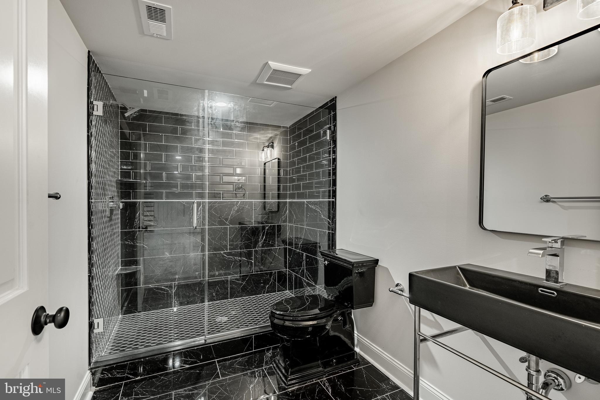 WYNNEWOOD - Residential