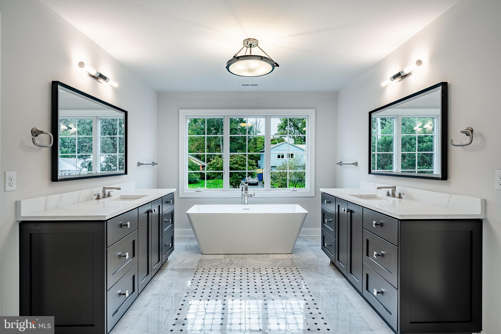 WYNNEWOOD - Residential