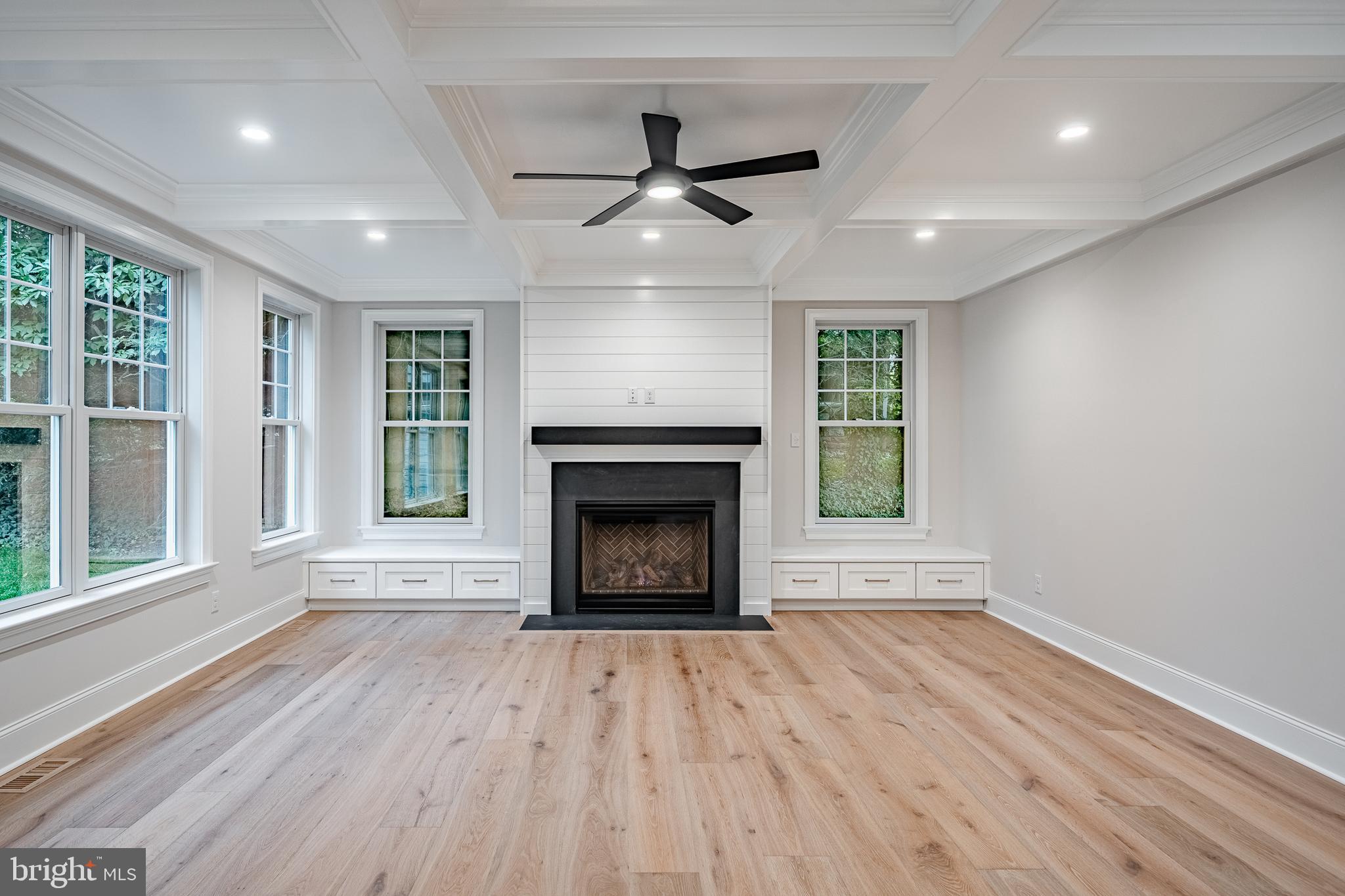 WYNNEWOOD - Residential