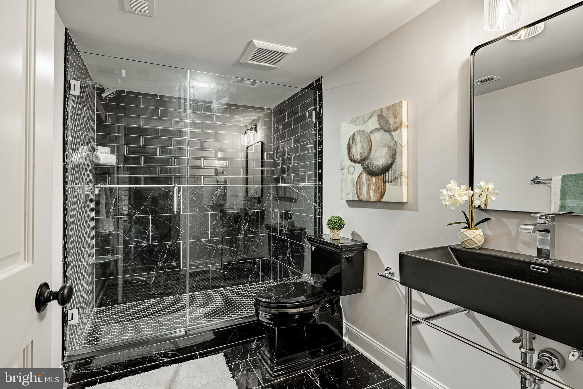 WYNNEWOOD - Residential