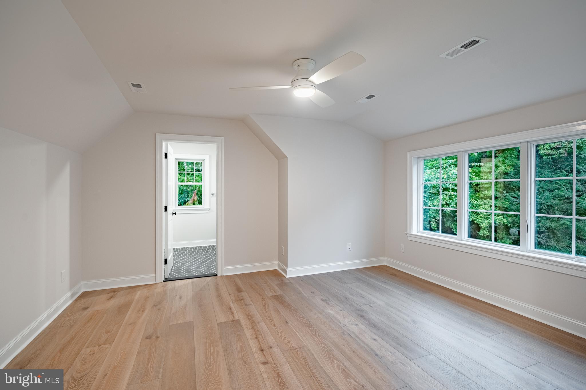 WYNNEWOOD - Residential