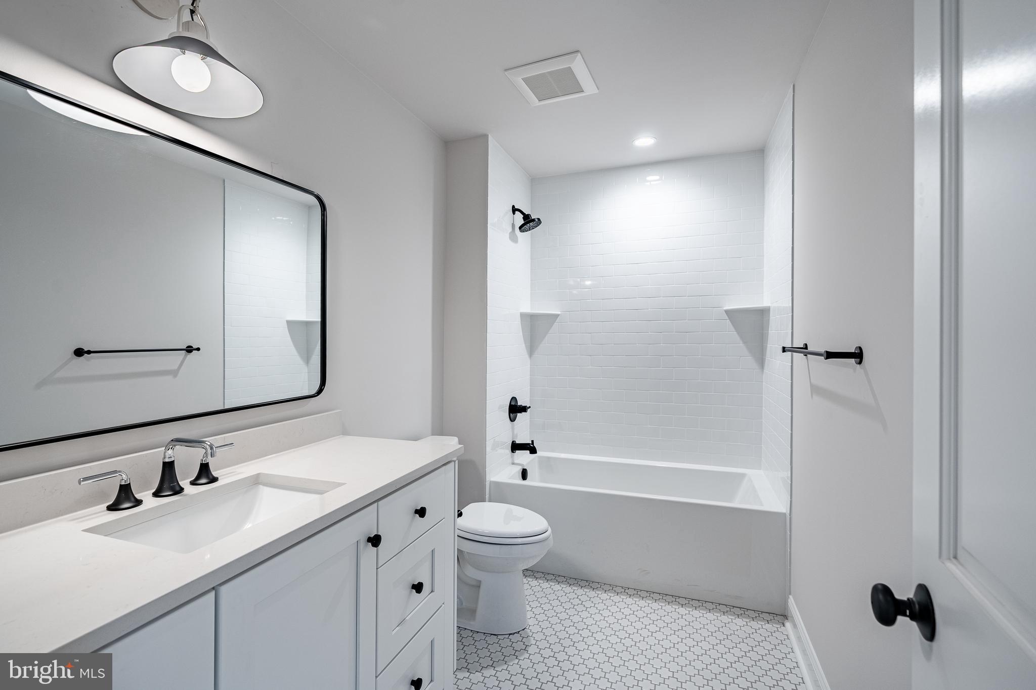 WYNNEWOOD - Residential