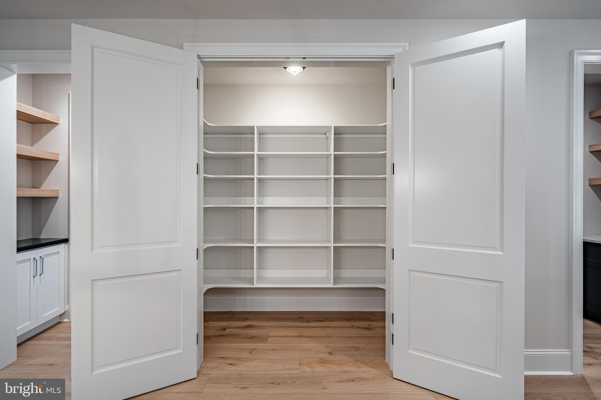 WYNNEWOOD - Residential