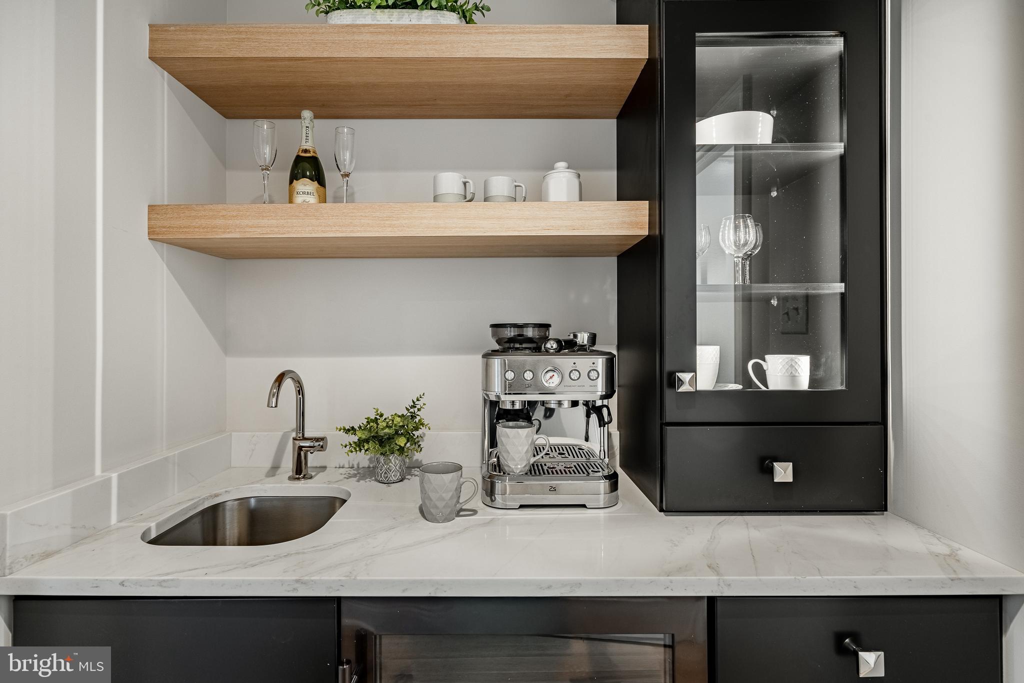 WYNNEWOOD - Residential