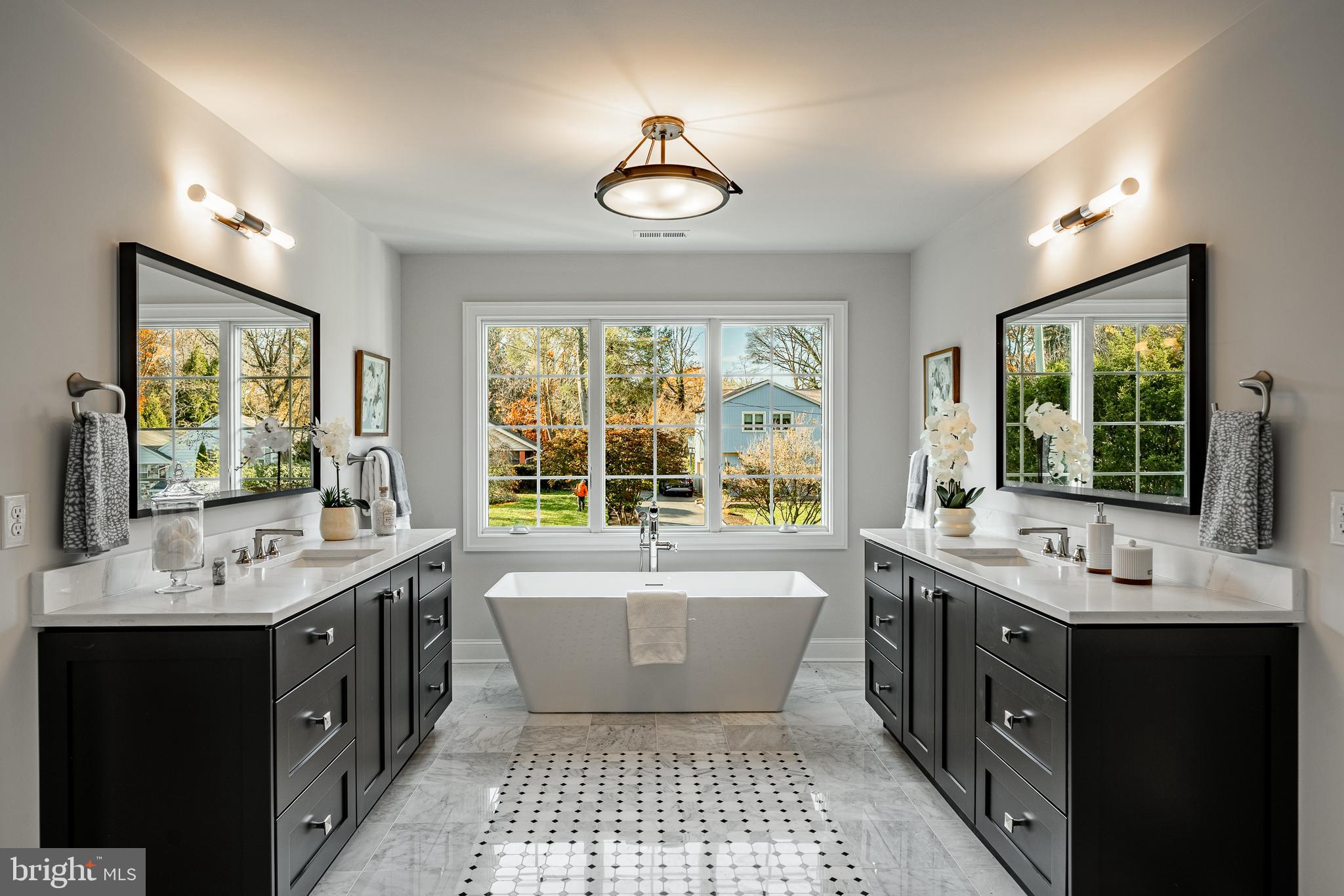 WYNNEWOOD - Residential