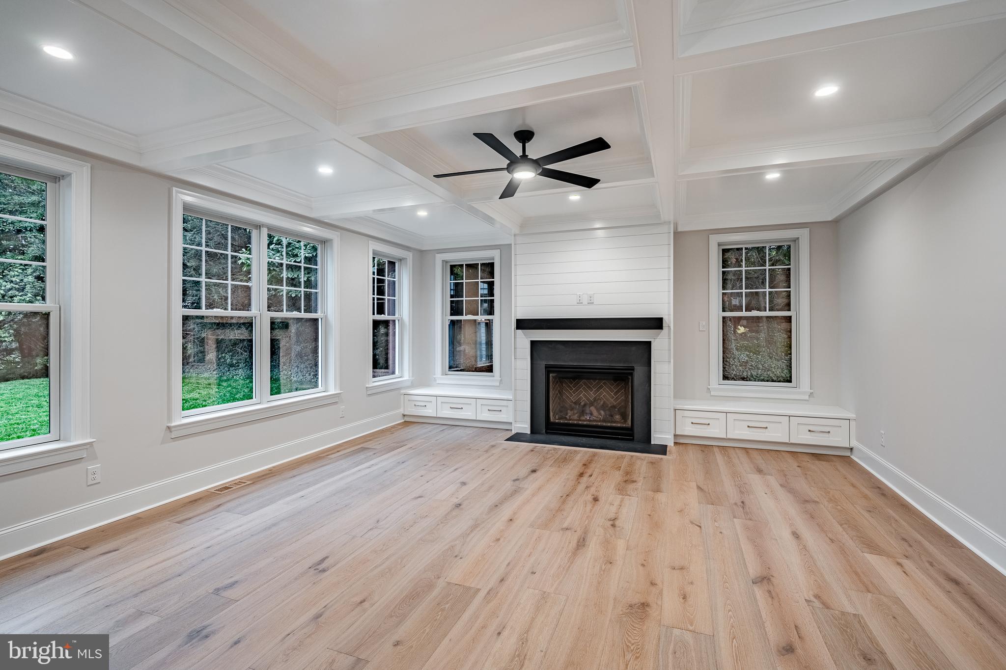 WYNNEWOOD - Residential