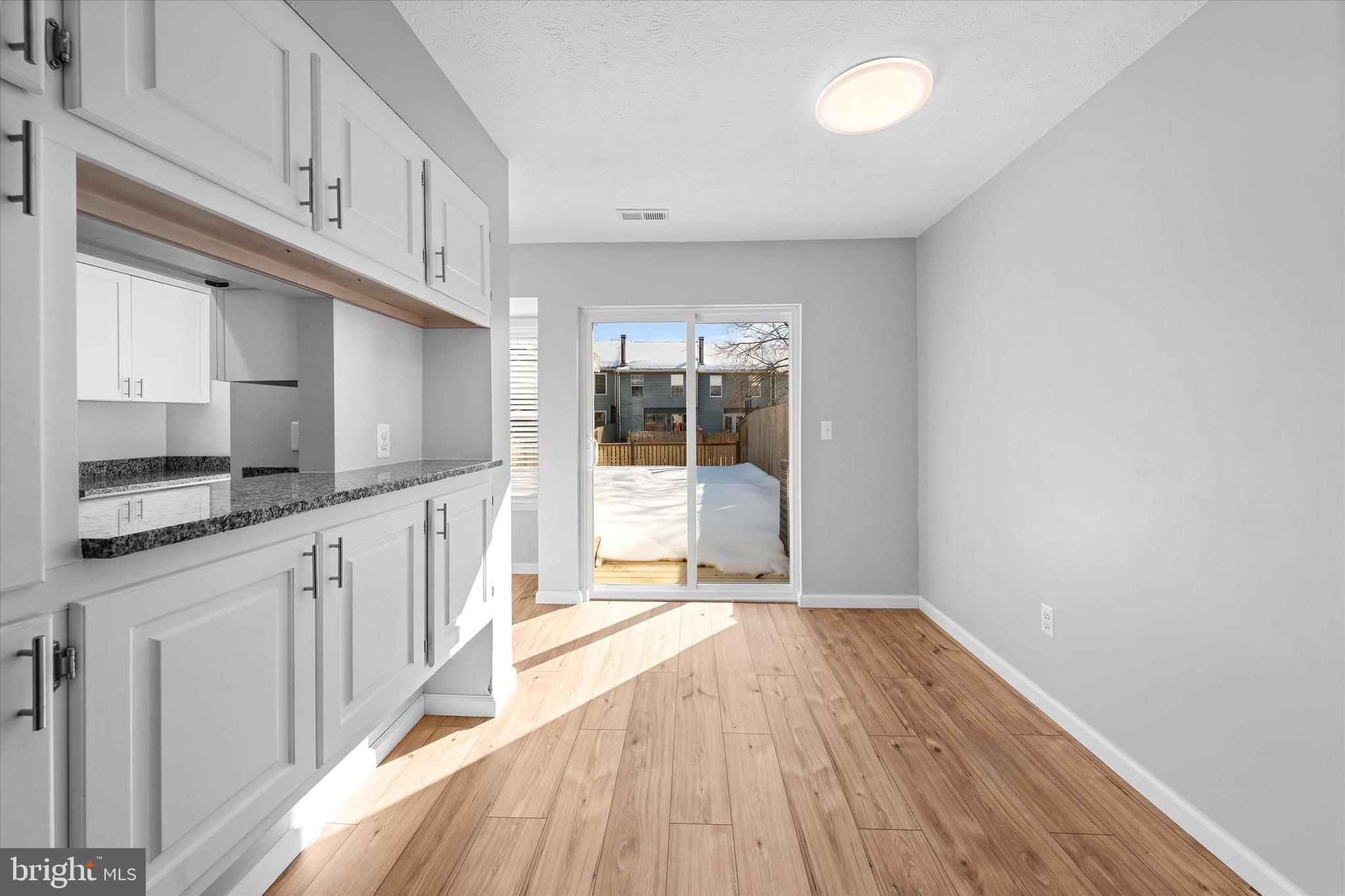 RIVERSIDE - Residential