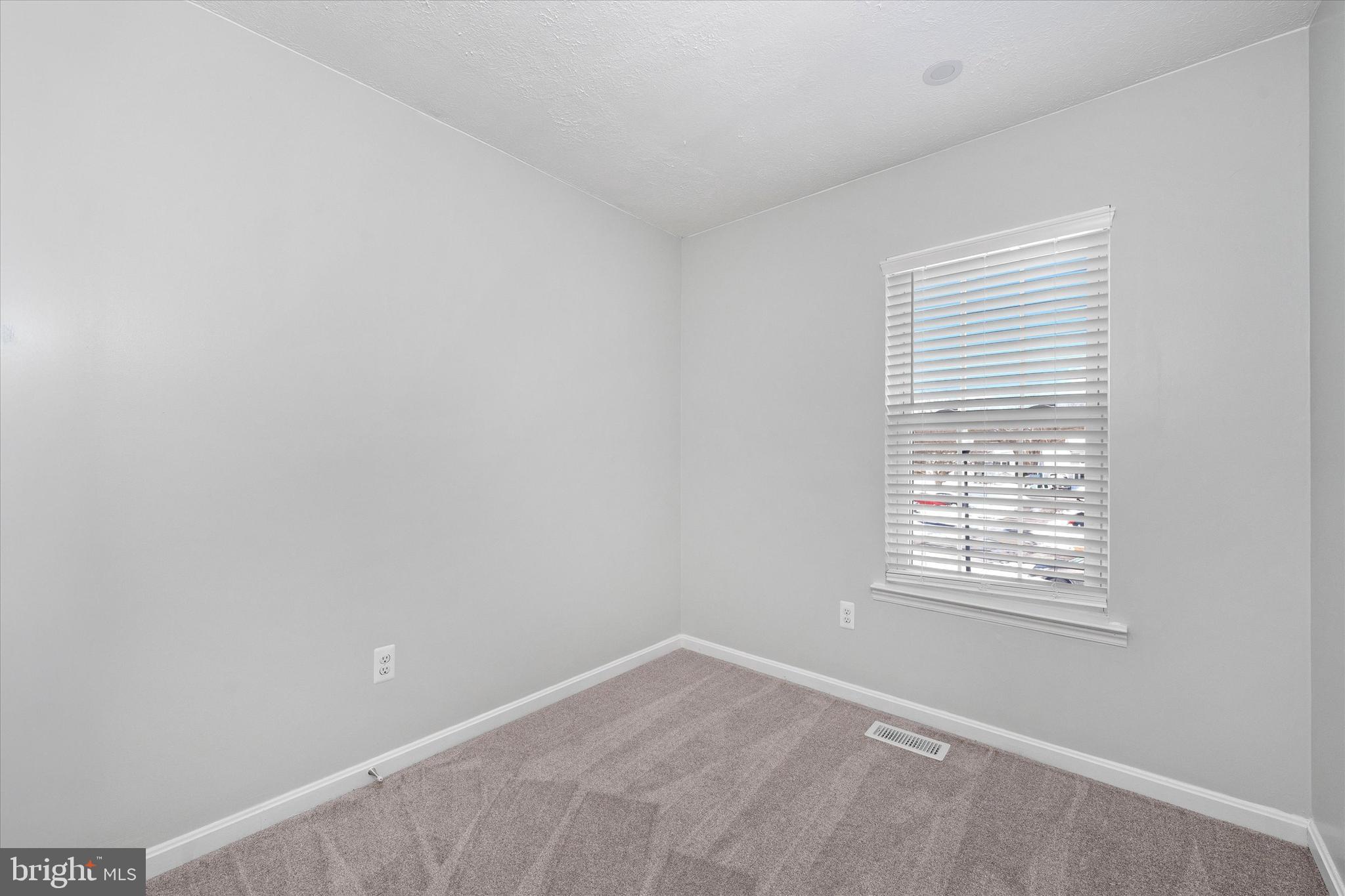 RIVERSIDE - Residential