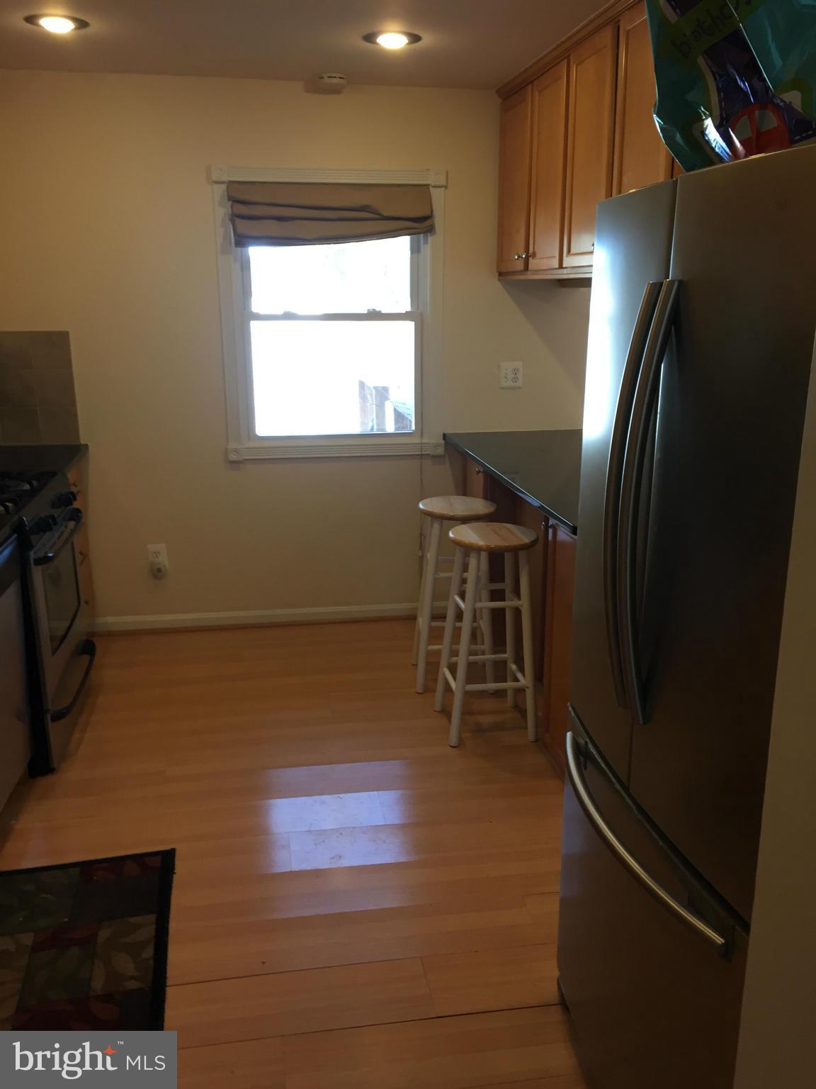 LAKE BRADDOCK - Residential