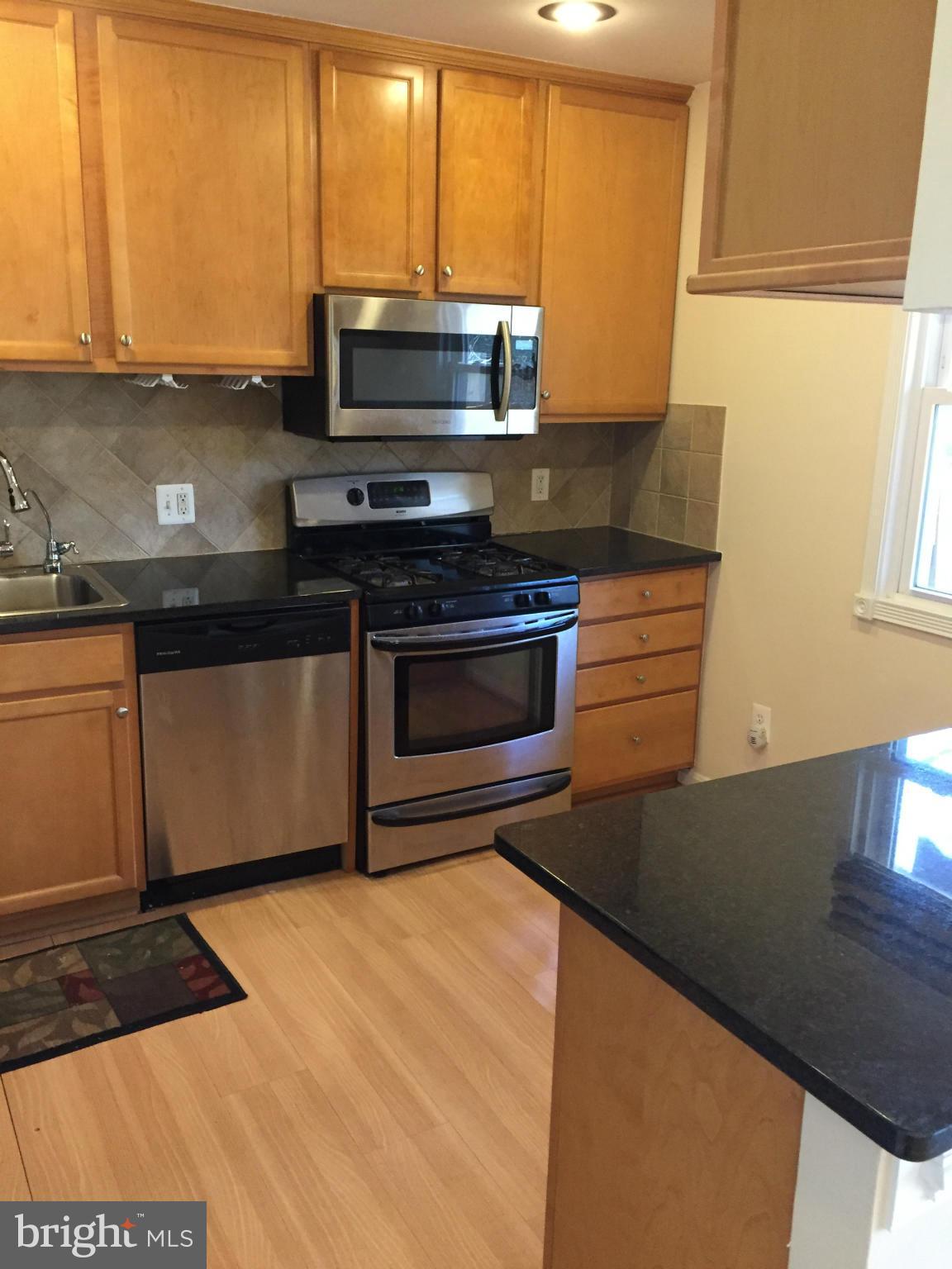 LAKE BRADDOCK - Residential