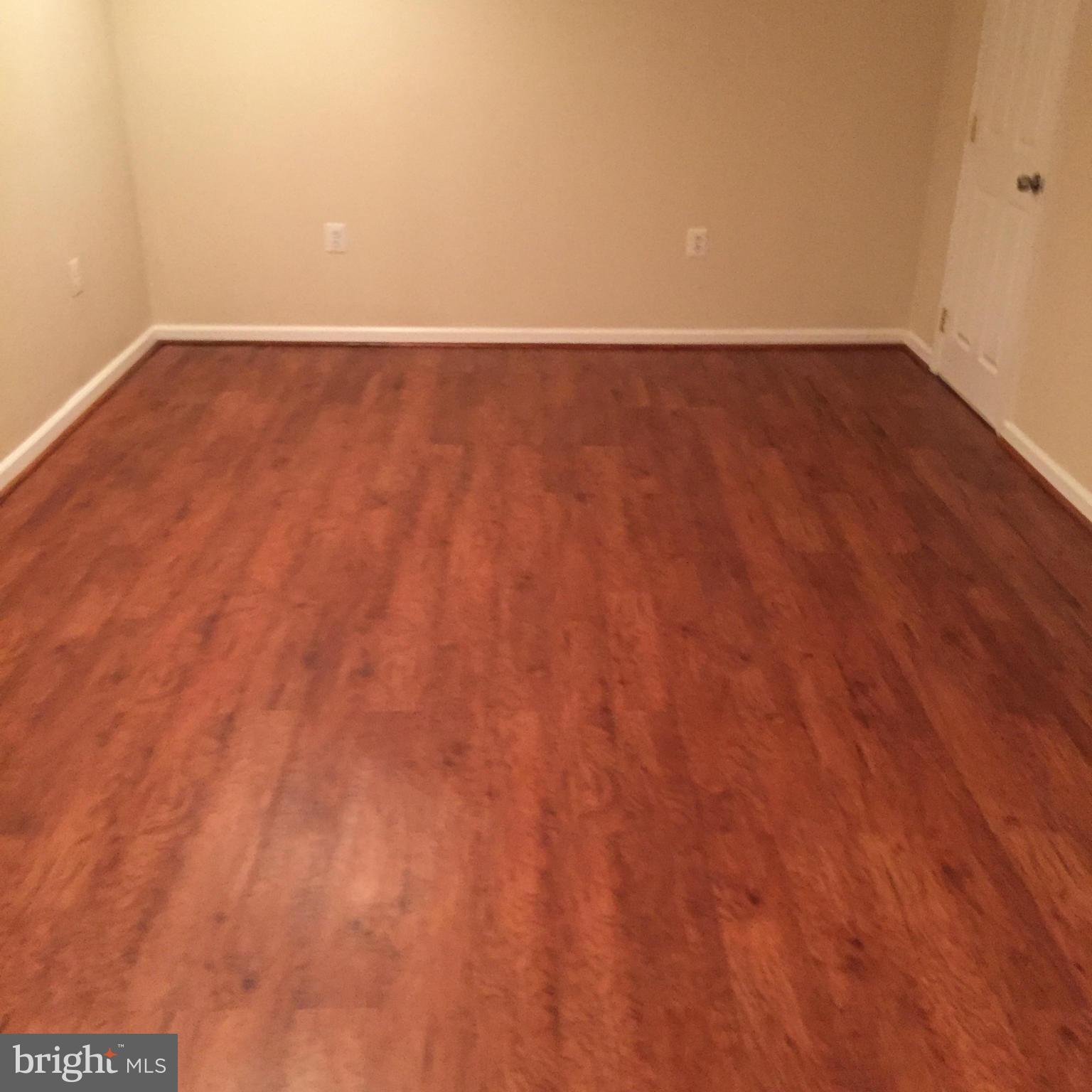 LAKE BRADDOCK - Residential