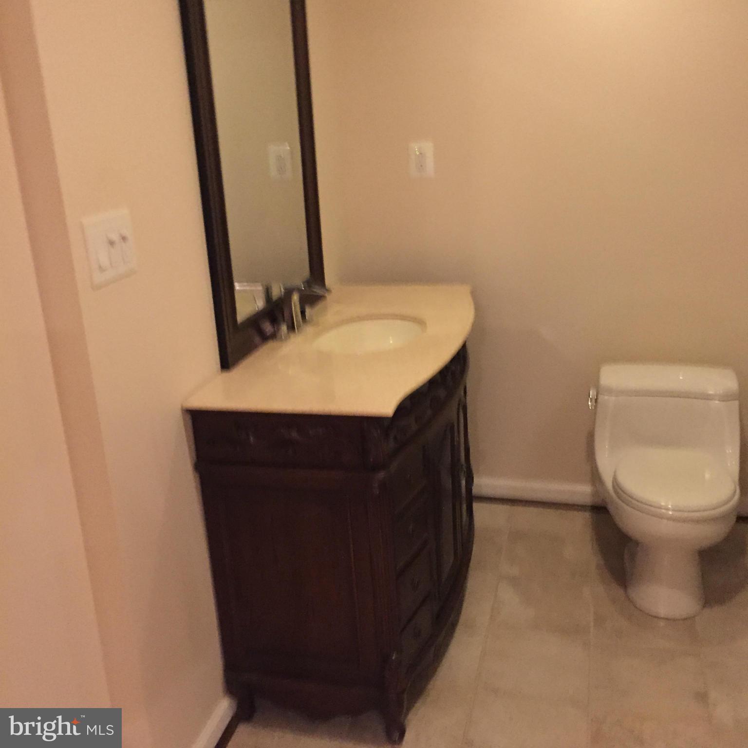 LAKE BRADDOCK - Residential