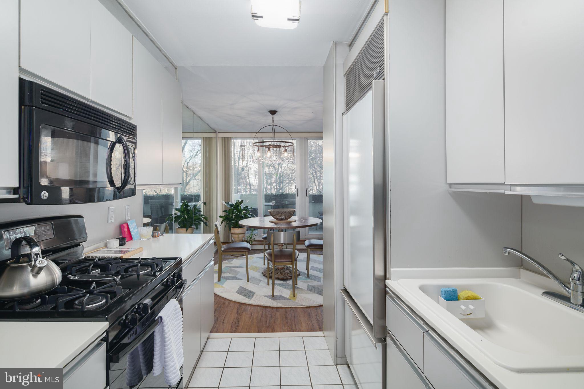 SOCIETY HILL - Residential