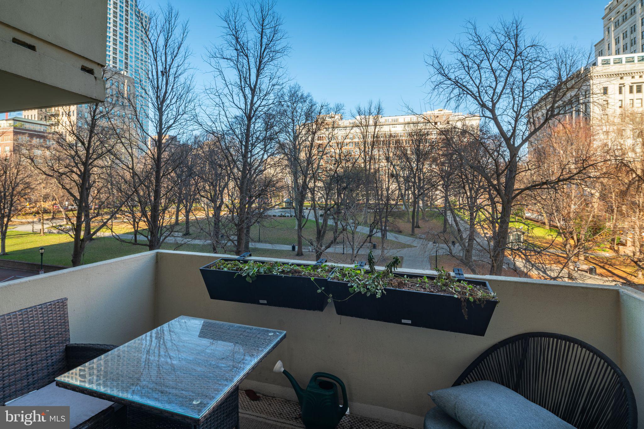 SOCIETY HILL - Residential