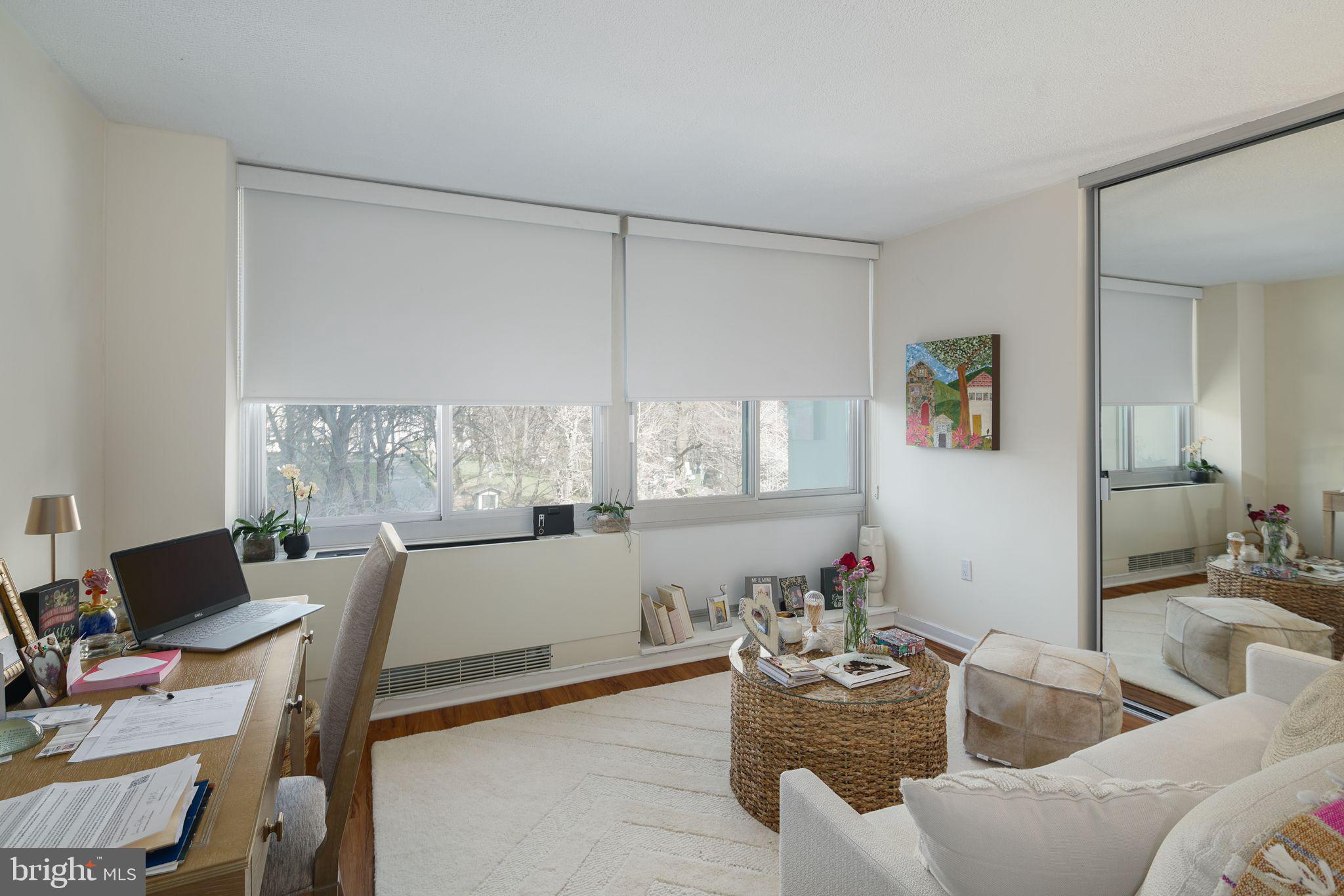 SOCIETY HILL - Residential