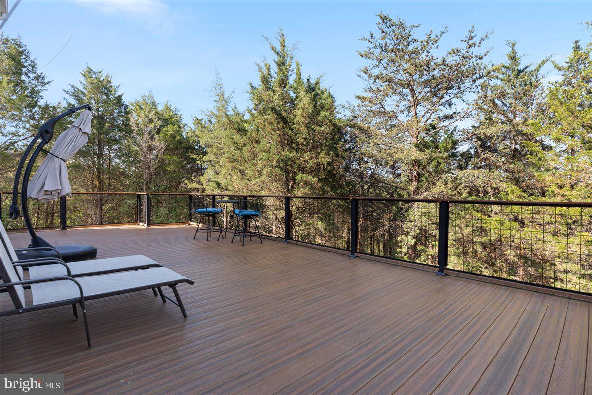 HIDDEN RIVER FARM - Residential Lease