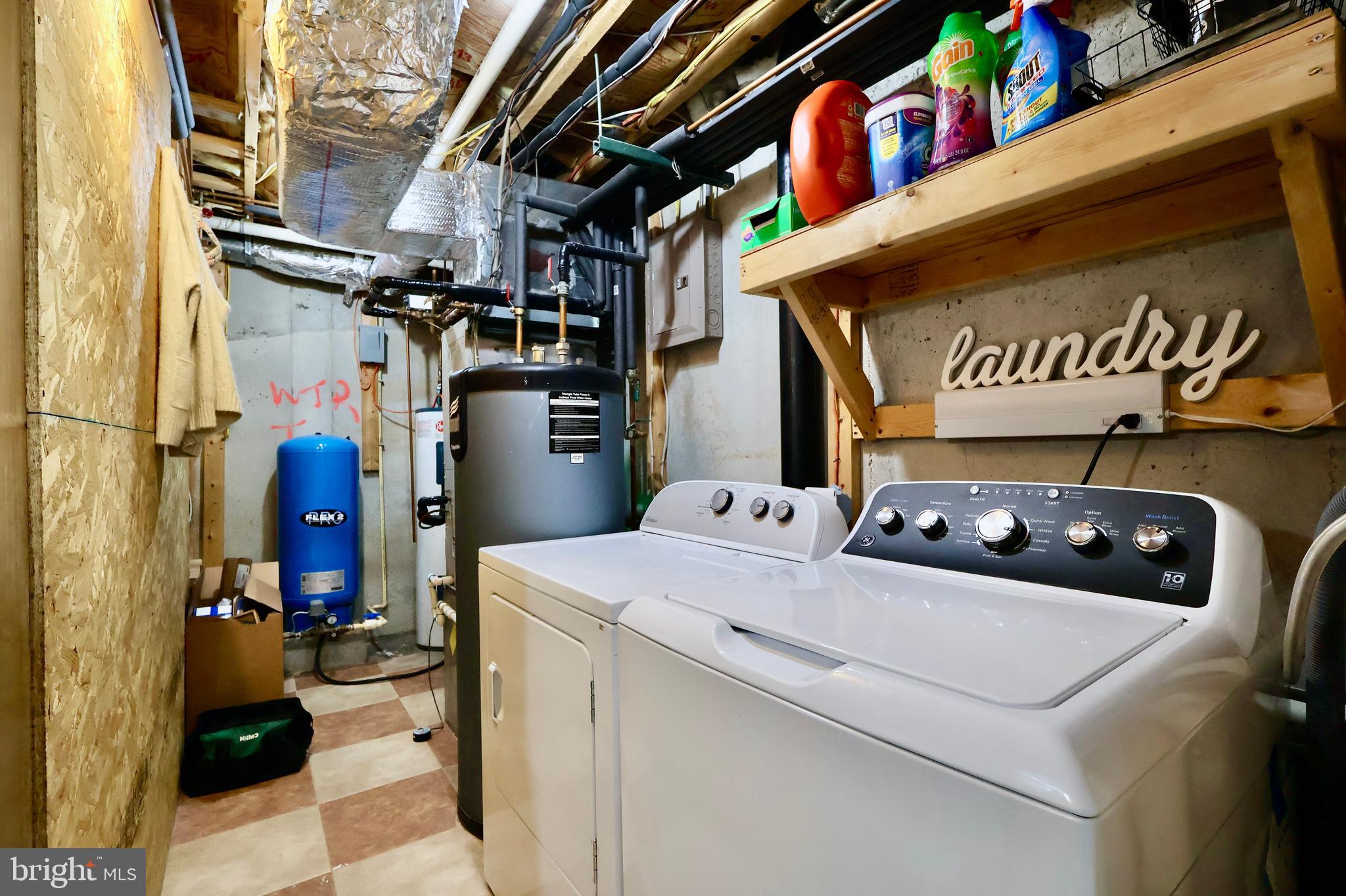 AUGUST RUN - Residential