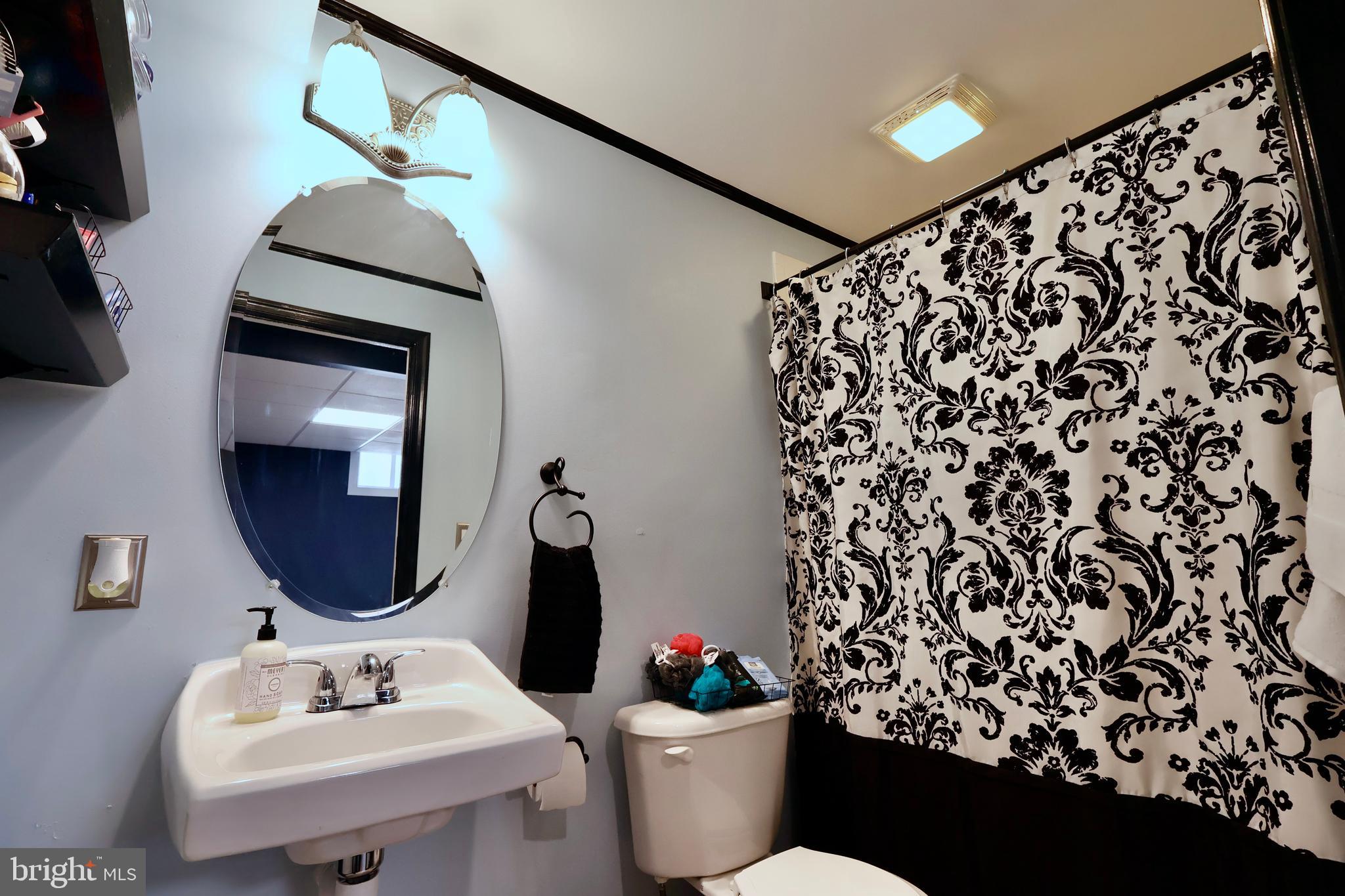 AUGUST RUN - Residential