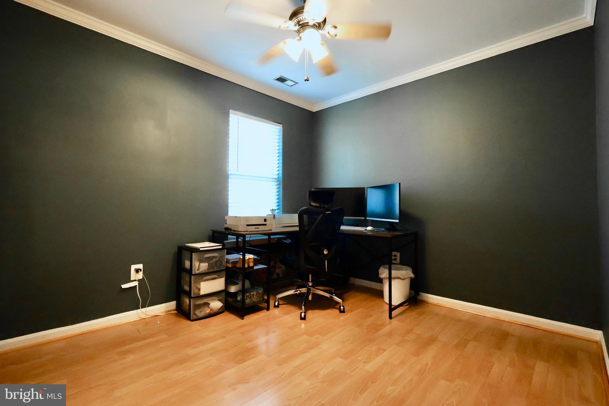 AUGUST RUN - Residential