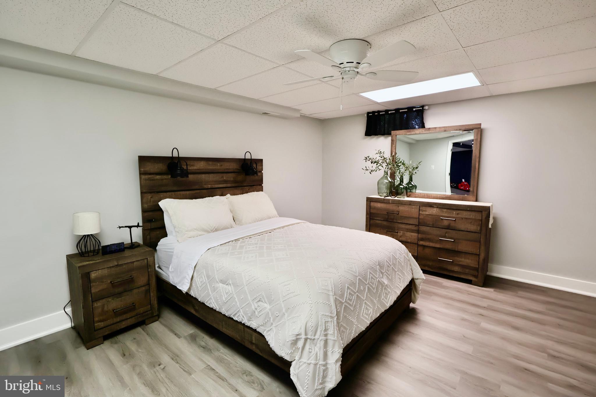 AUGUST RUN - Residential