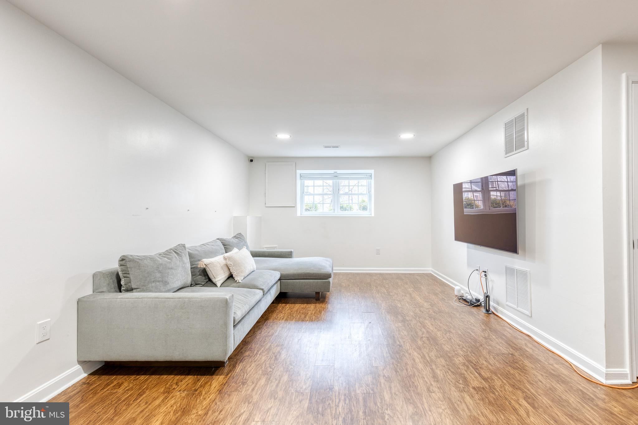 CHAPEL GATE - Residential