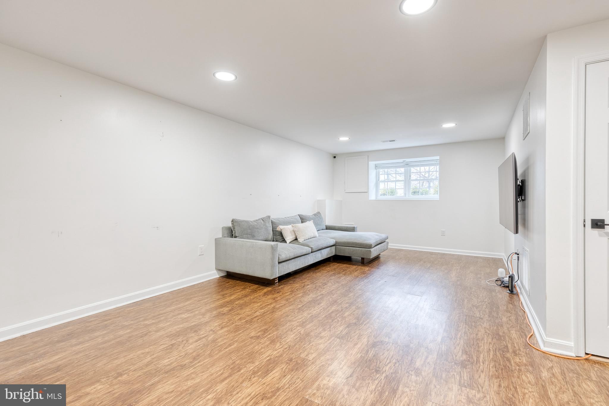 CHAPEL GATE - Residential