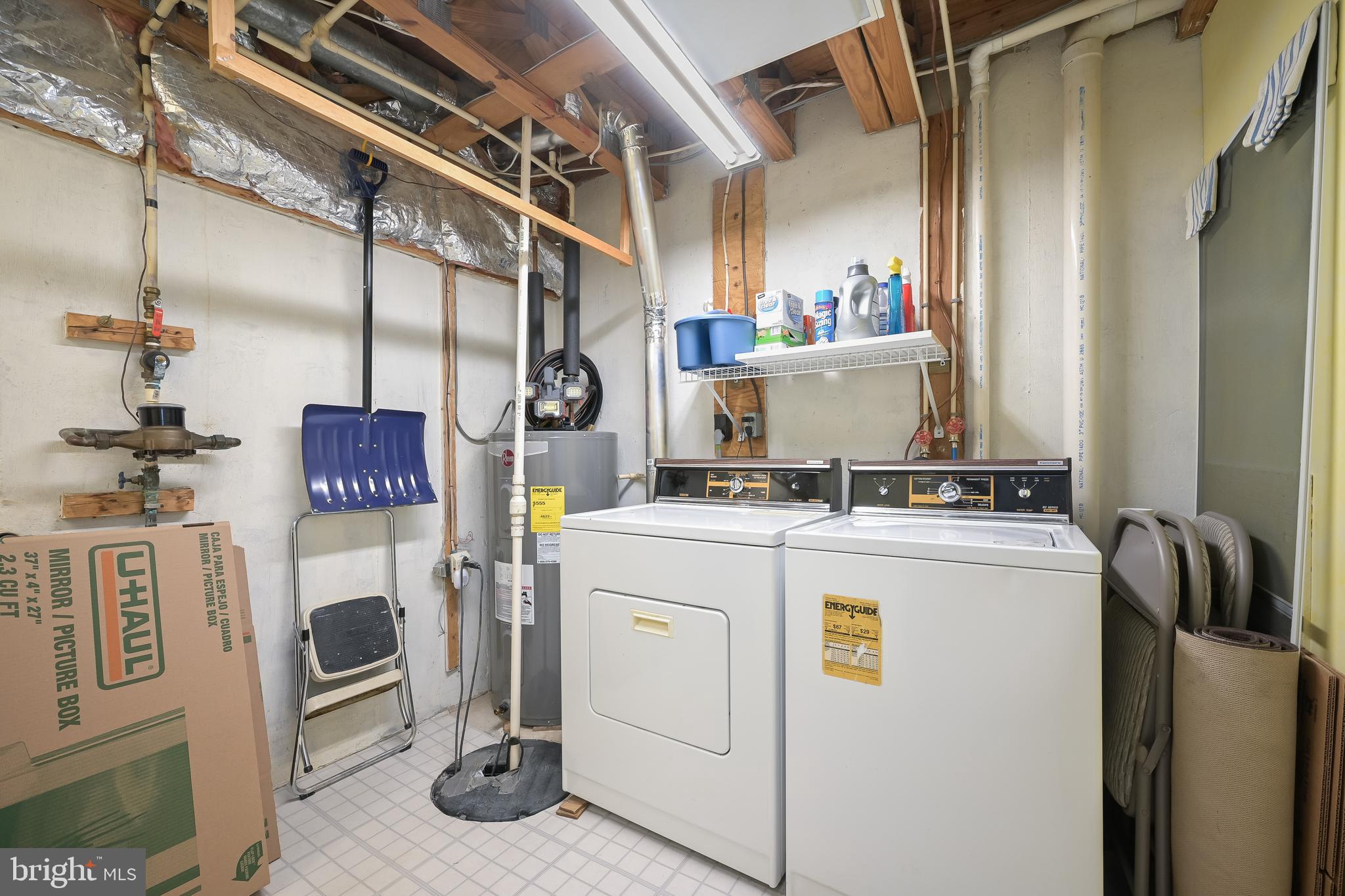 ESSEX PLACE - Residential