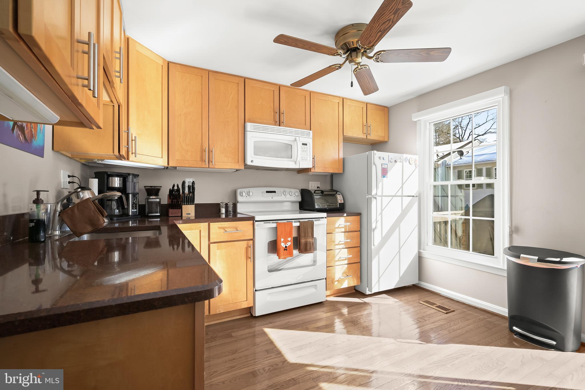 ESSEX PLACE - Residential