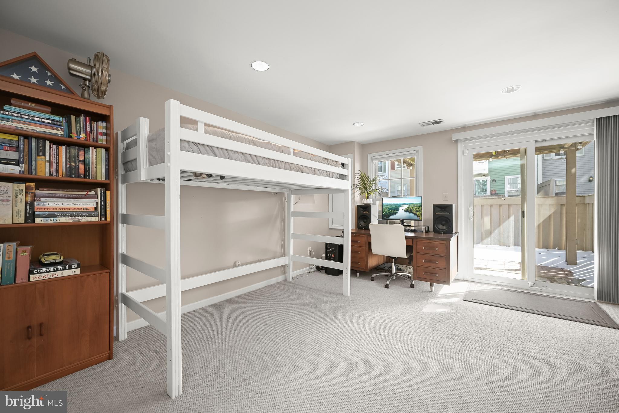 ESSEX PLACE - Residential