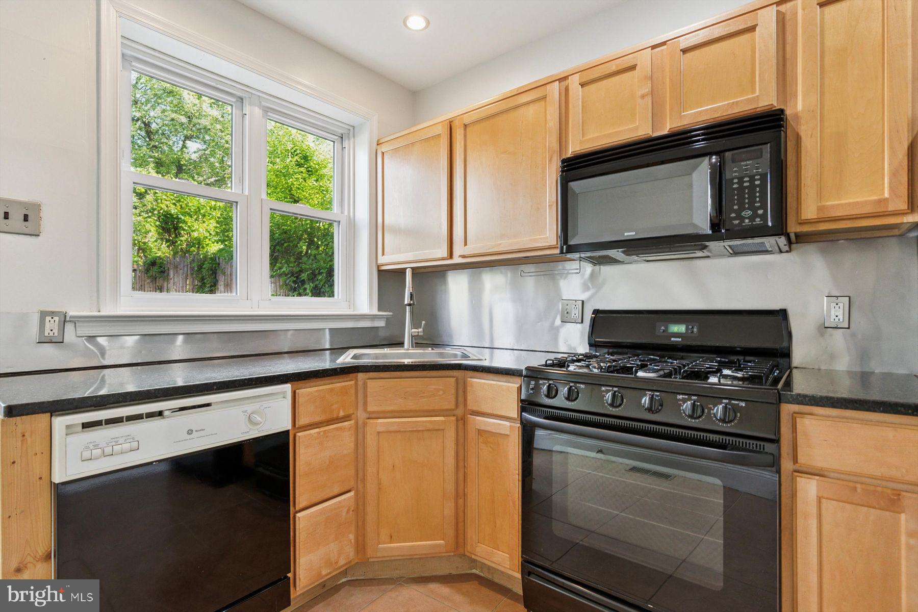 MANAYUNK - Residential