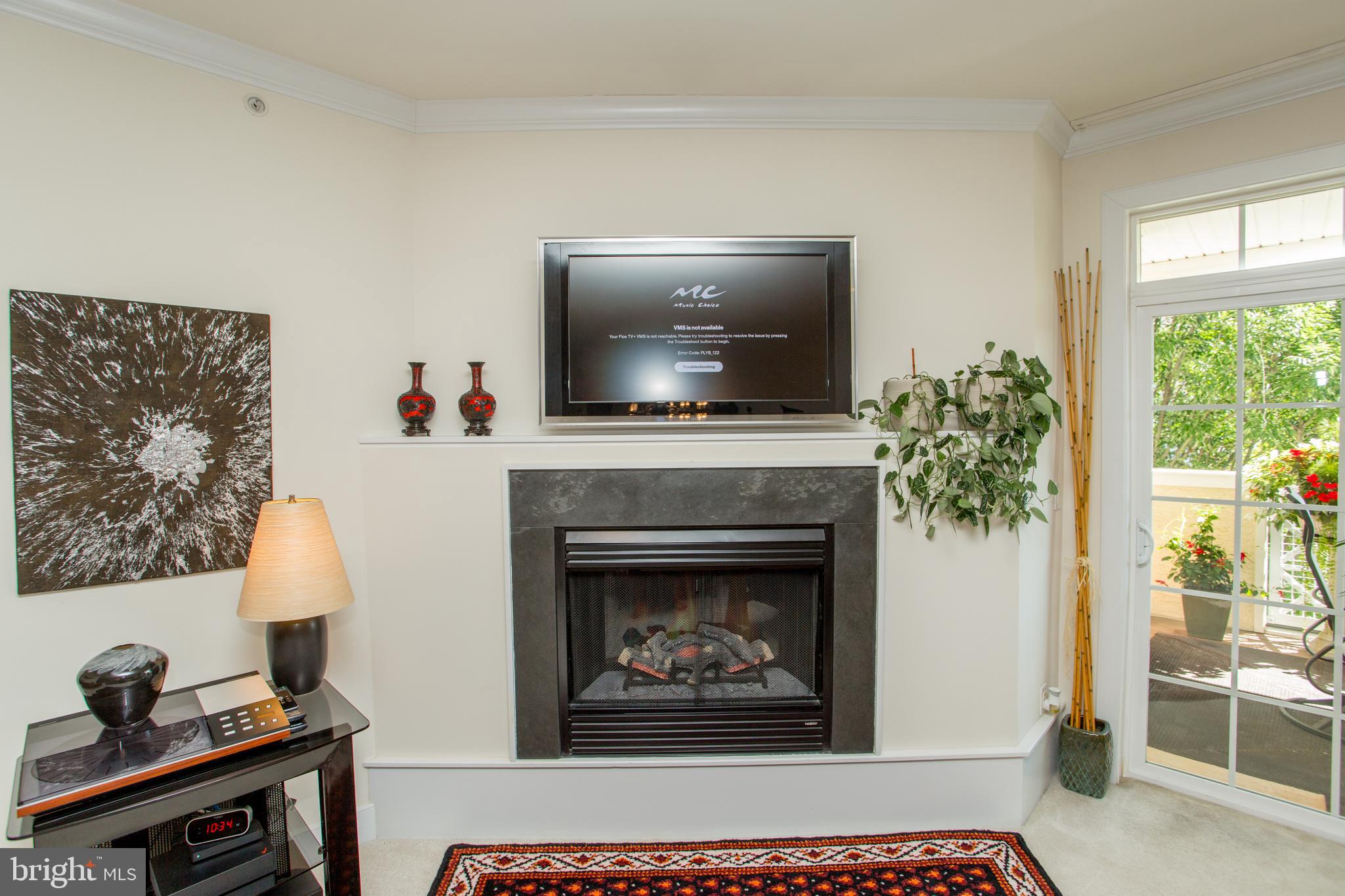 MERIDIAN VALLEY SQ - Residential