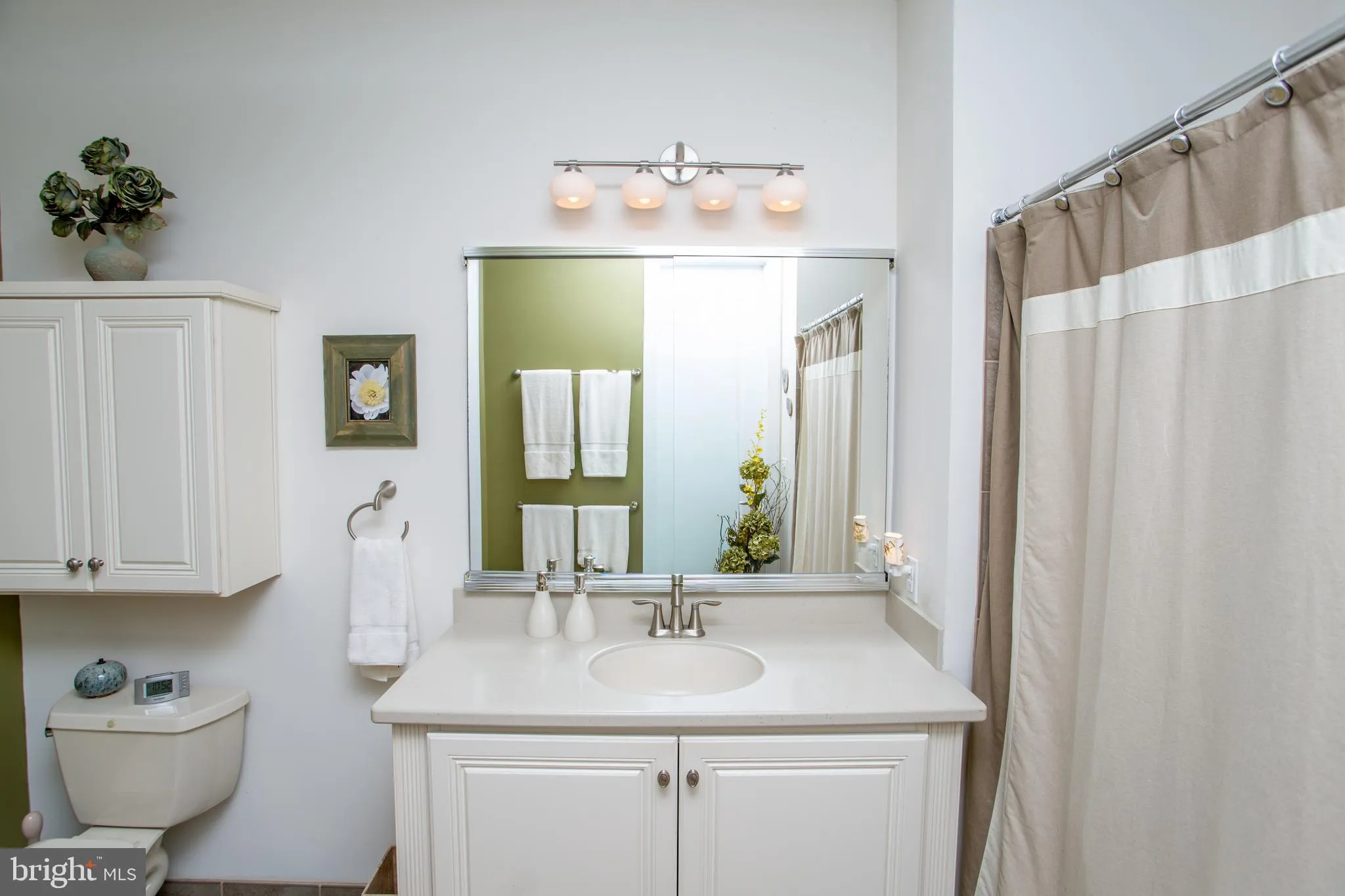 Warrington, Pennsylvania 18976, United States, 2 Bedrooms Bedrooms, ,2 BathroomsBathrooms,Residential,Active,201217