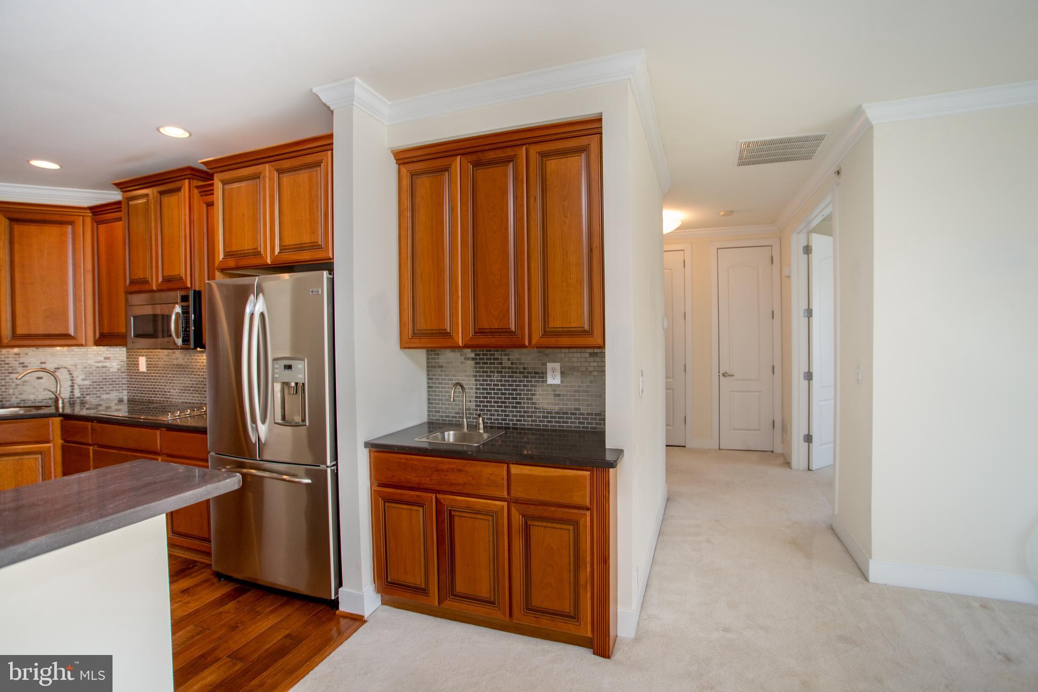 MERIDIAN VALLEY SQ - Residential