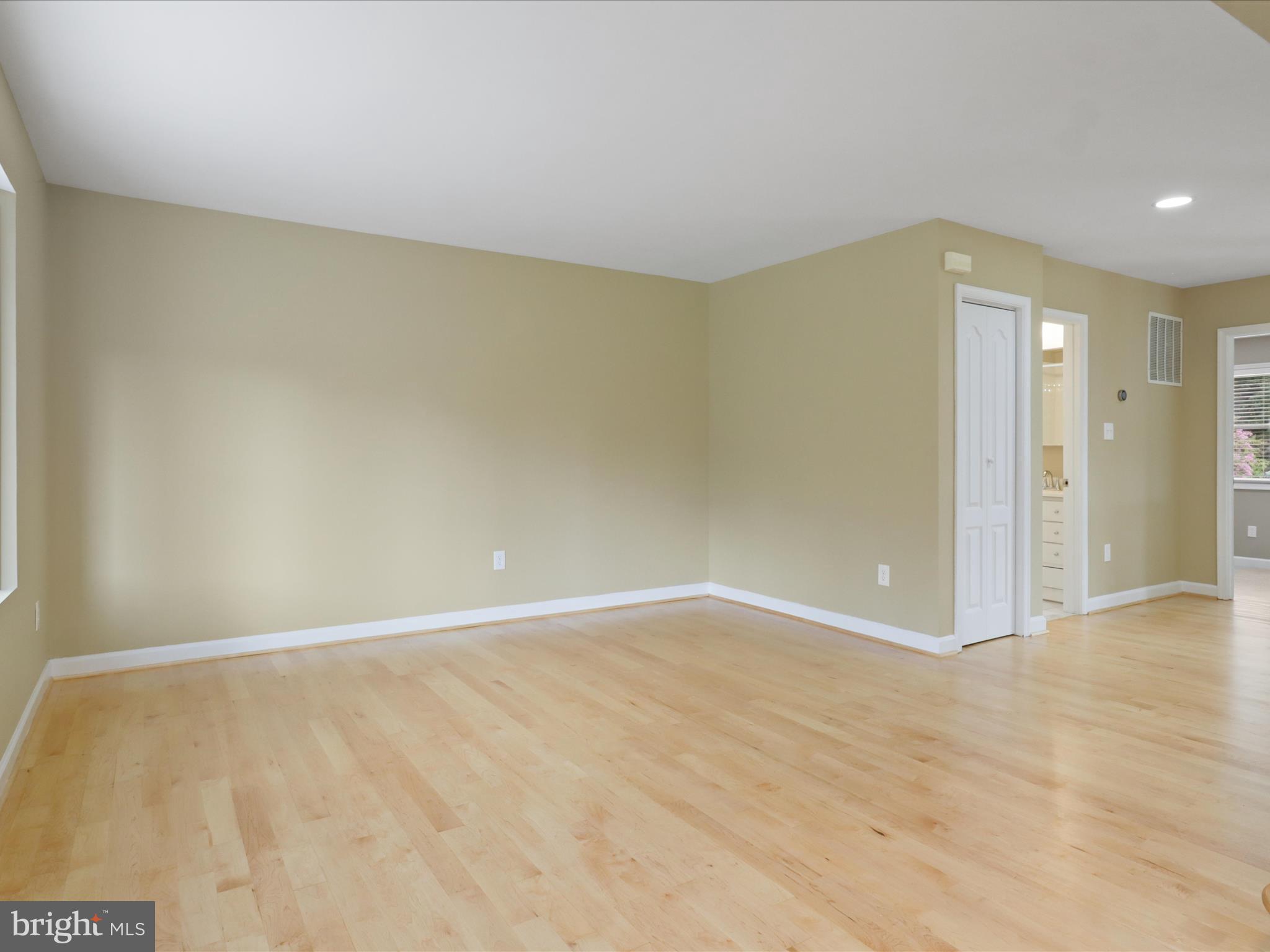 ROBERTS PLACE - Residential