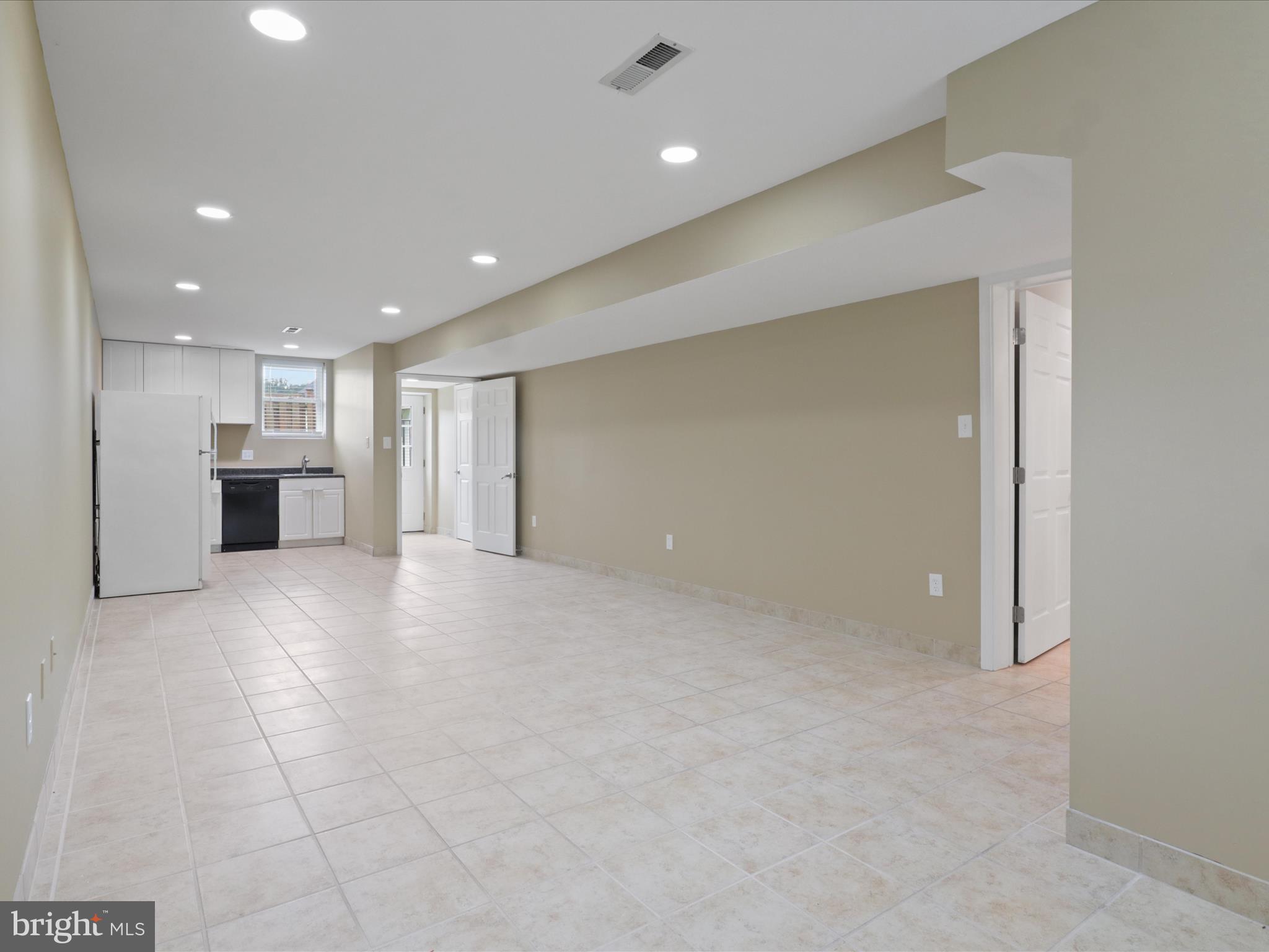 ROBERTS PLACE - Residential