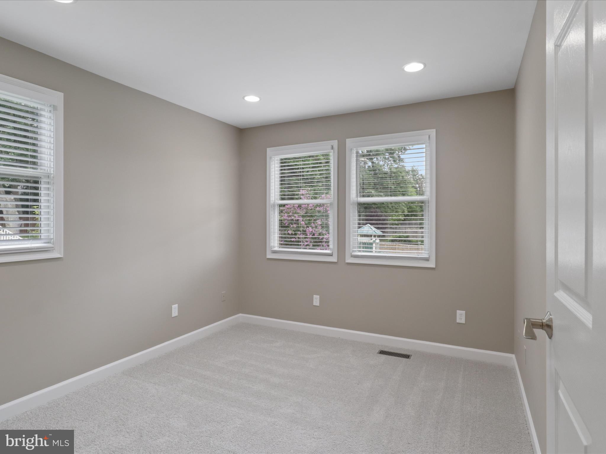 ROBERTS PLACE - Residential